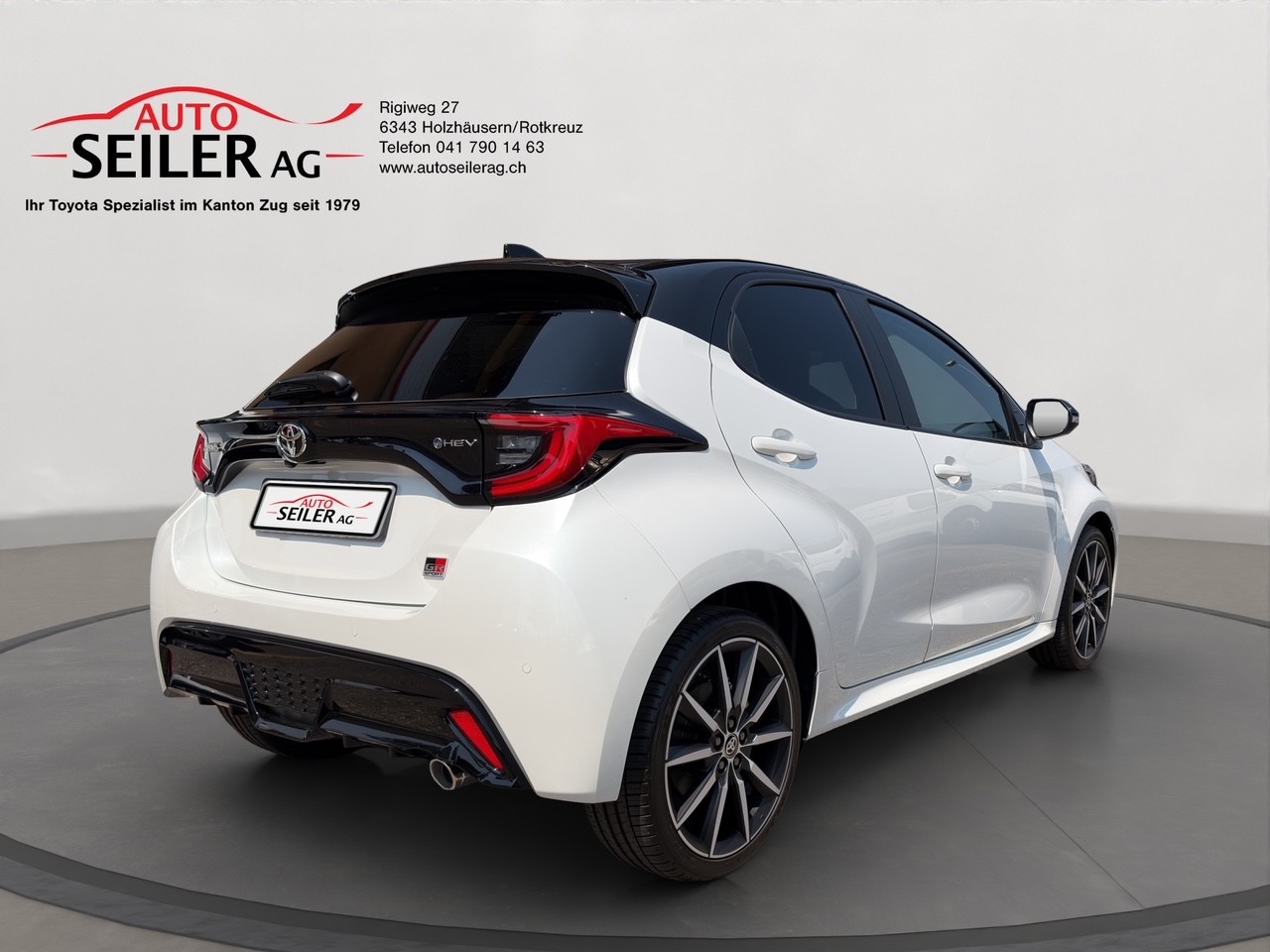 TOYOTA Yaris 1.5 GR Sport e-CVT-showroom-element-3