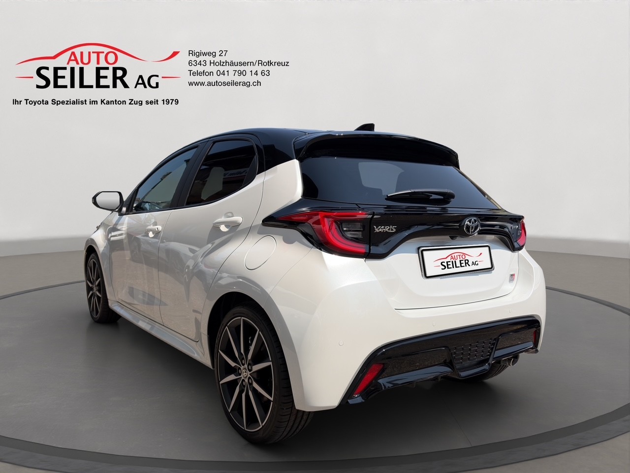 TOYOTA Yaris 1.5 GR Sport e-CVT-showroom-element-2