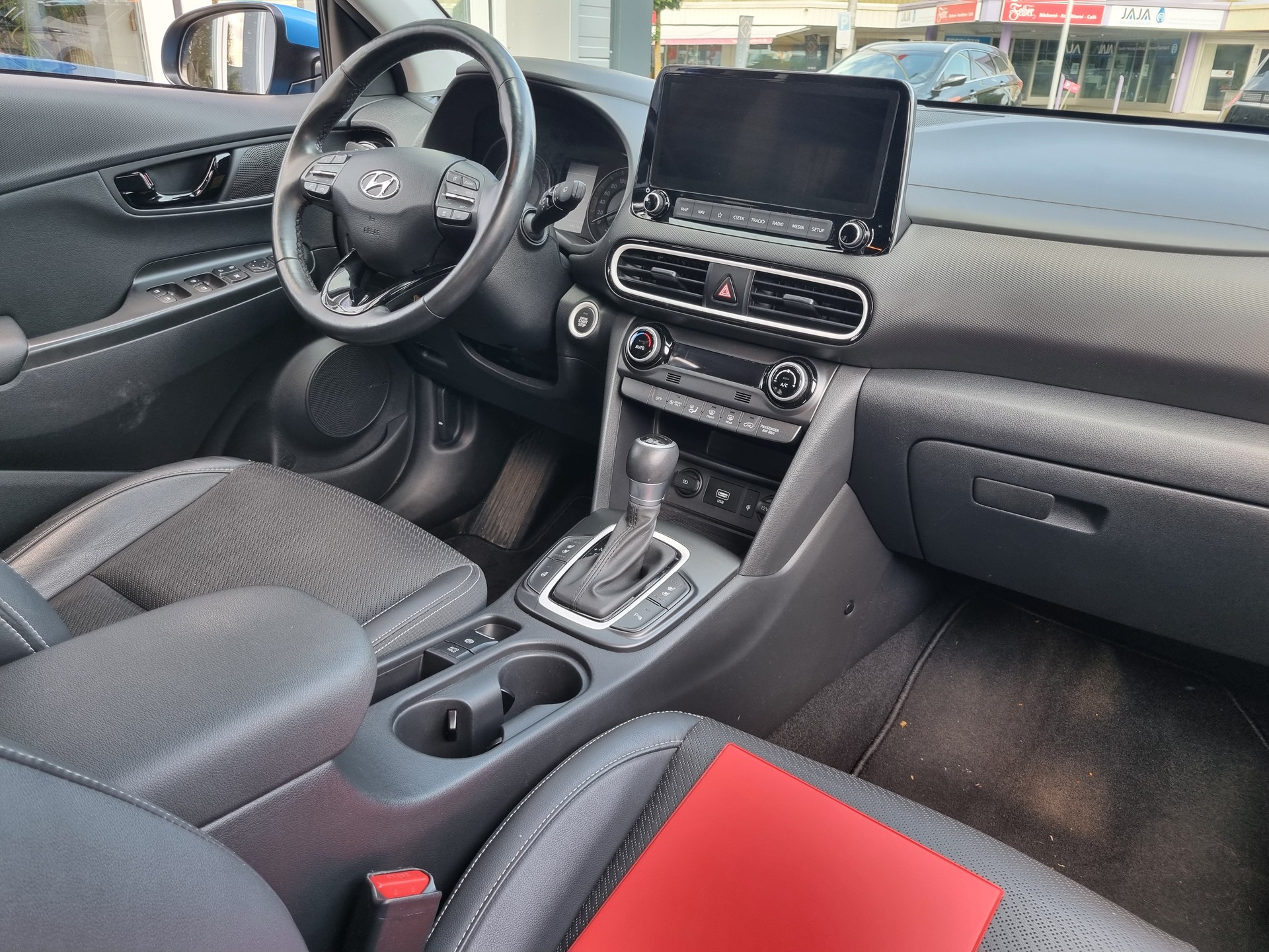 HYUNDAI Kona 1.6 GDi HEV Vertex DCT-image-12