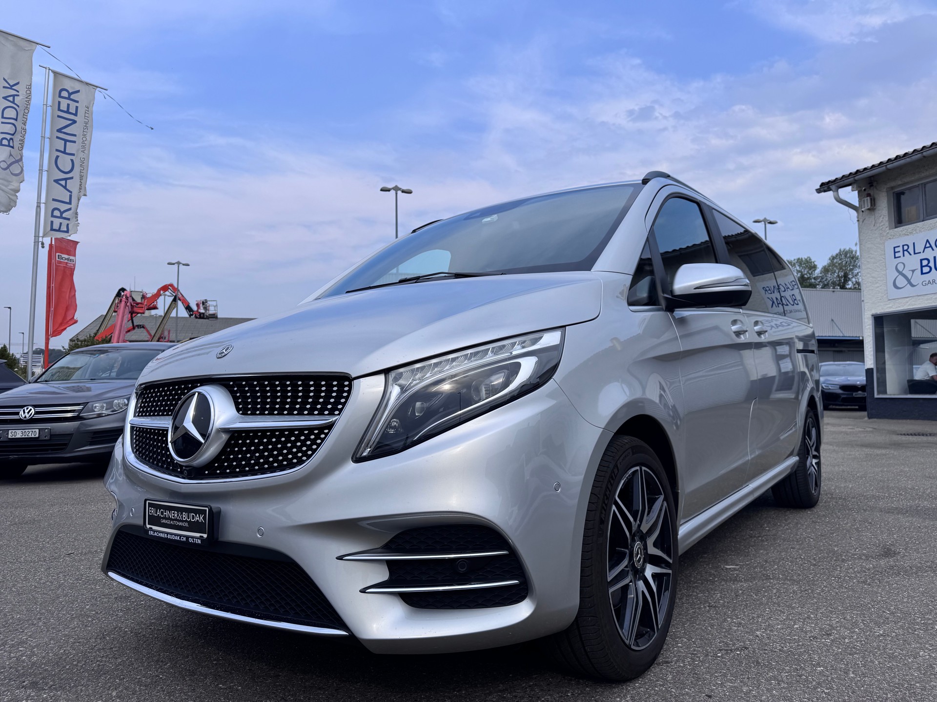 MERCEDES-BENZ V 300 d lang Avantgarde 4Matic 9G-Tronic-showroom-element-1