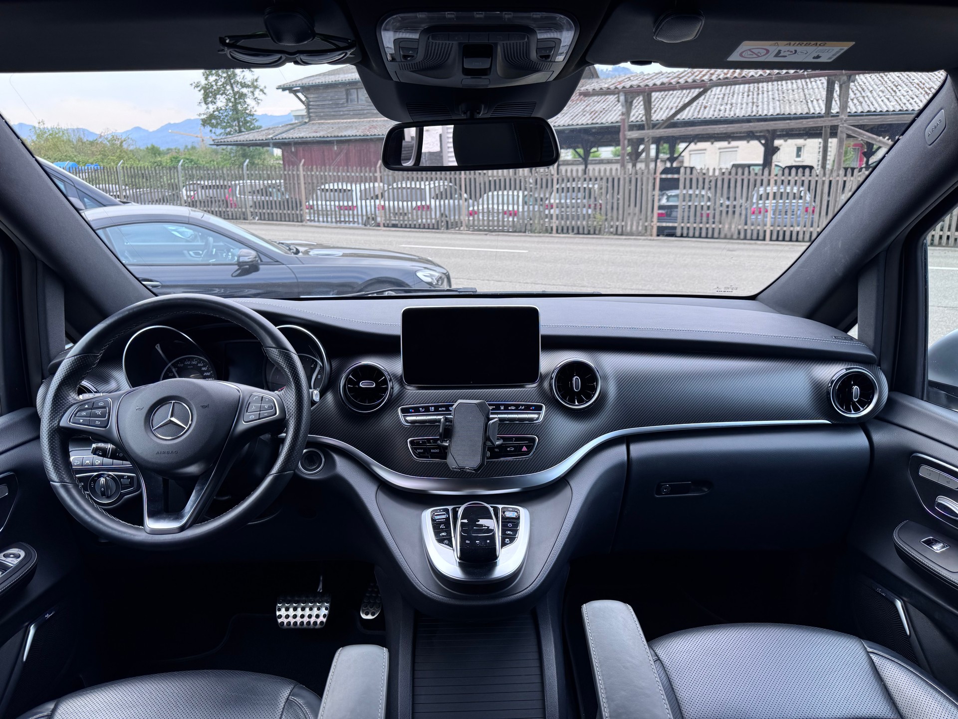 MERCEDES-BENZ V 300 d lang Avantgarde 4Matic 9G-Tronic-image-9