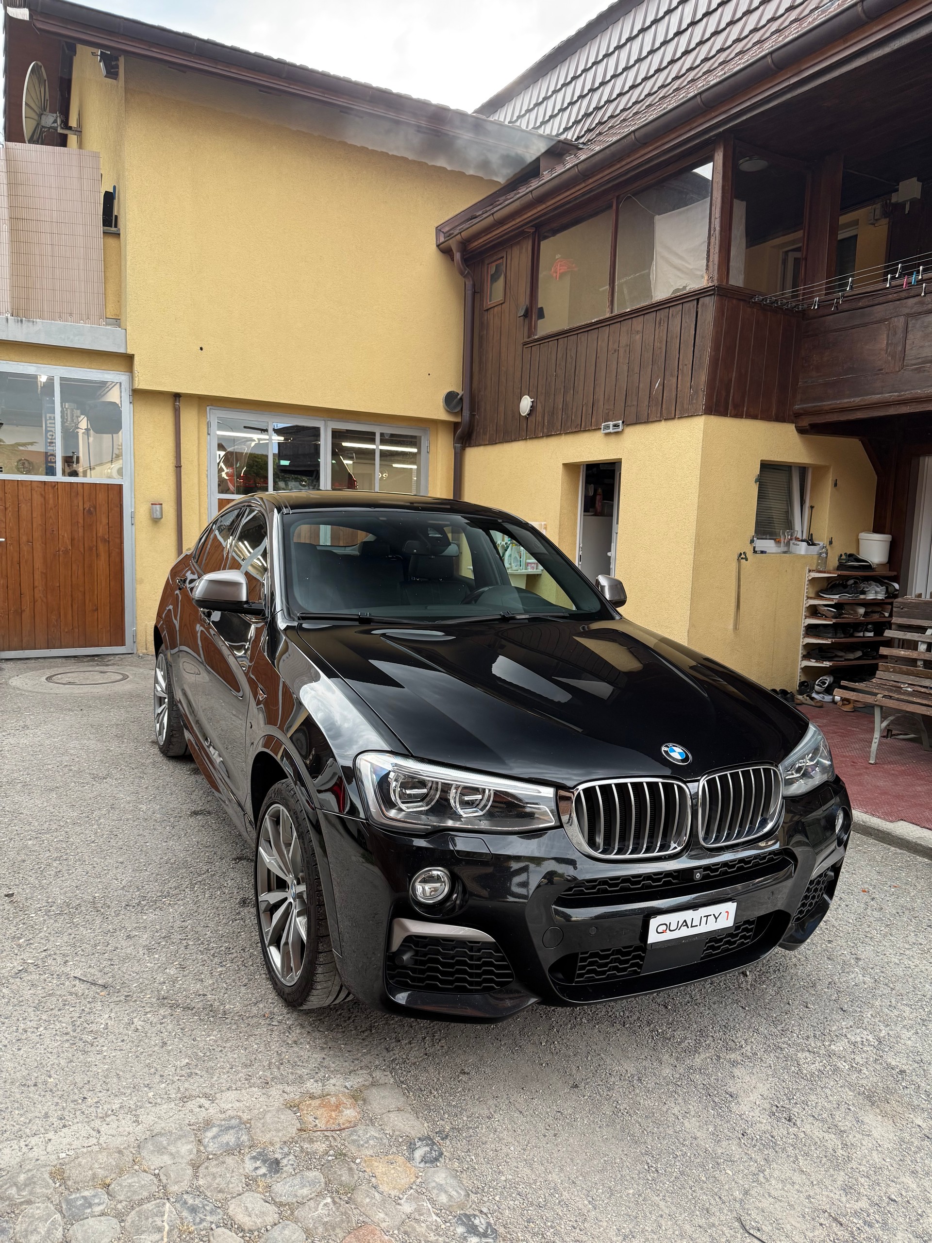 BMW X4 M 40i Steptronic-showroom-element-2