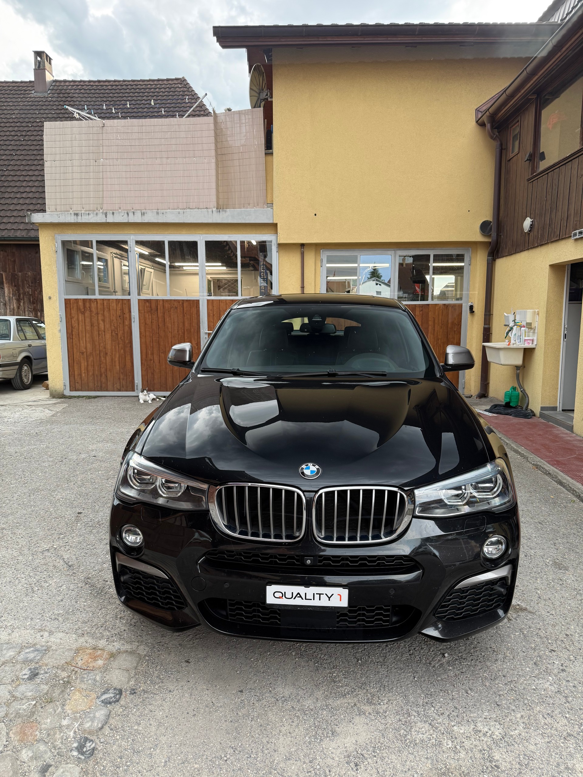 BMW X4 M 40i Steptronic-showroom-element-1