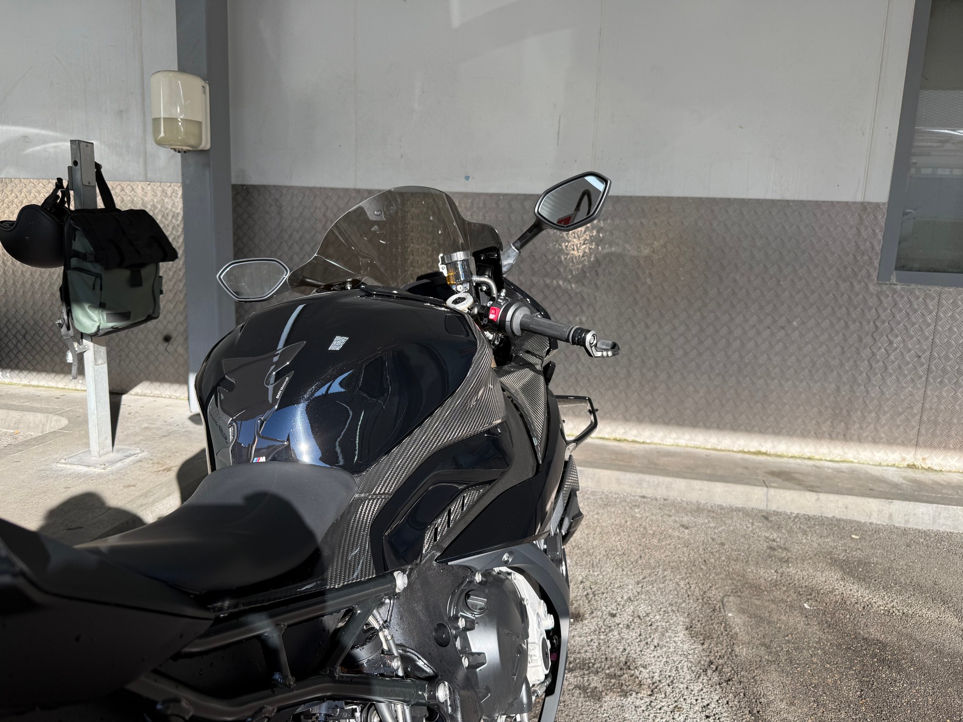 BMW S 1000 RR-image-2