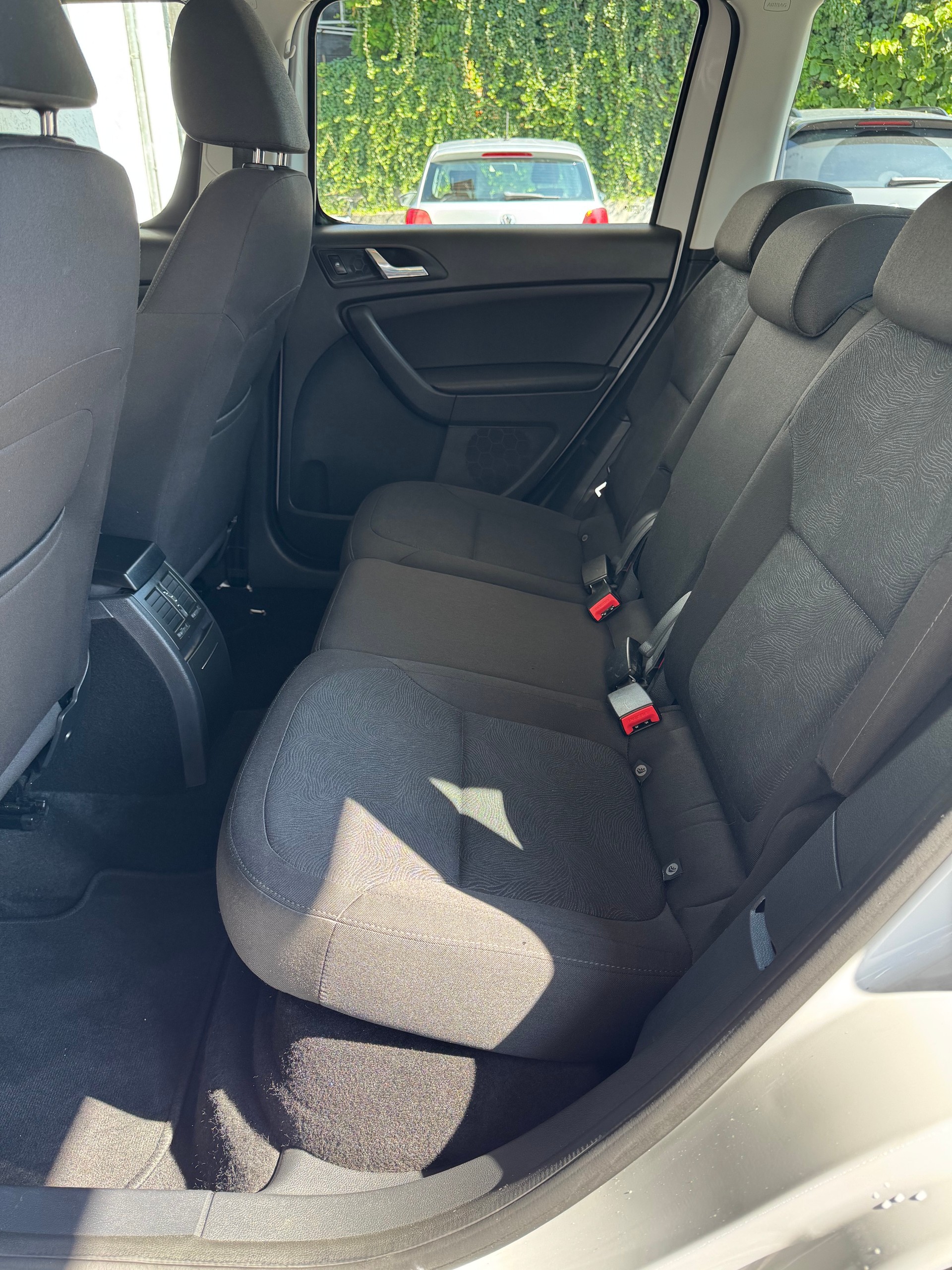 SKODA Yeti 2.0 TDI Ambition 4x4 DSG-image-21