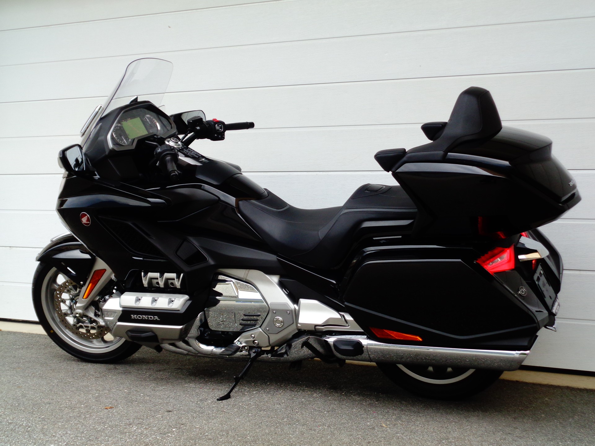 HONDA GL 1800 DA DCT Goldwing Tour-image-9