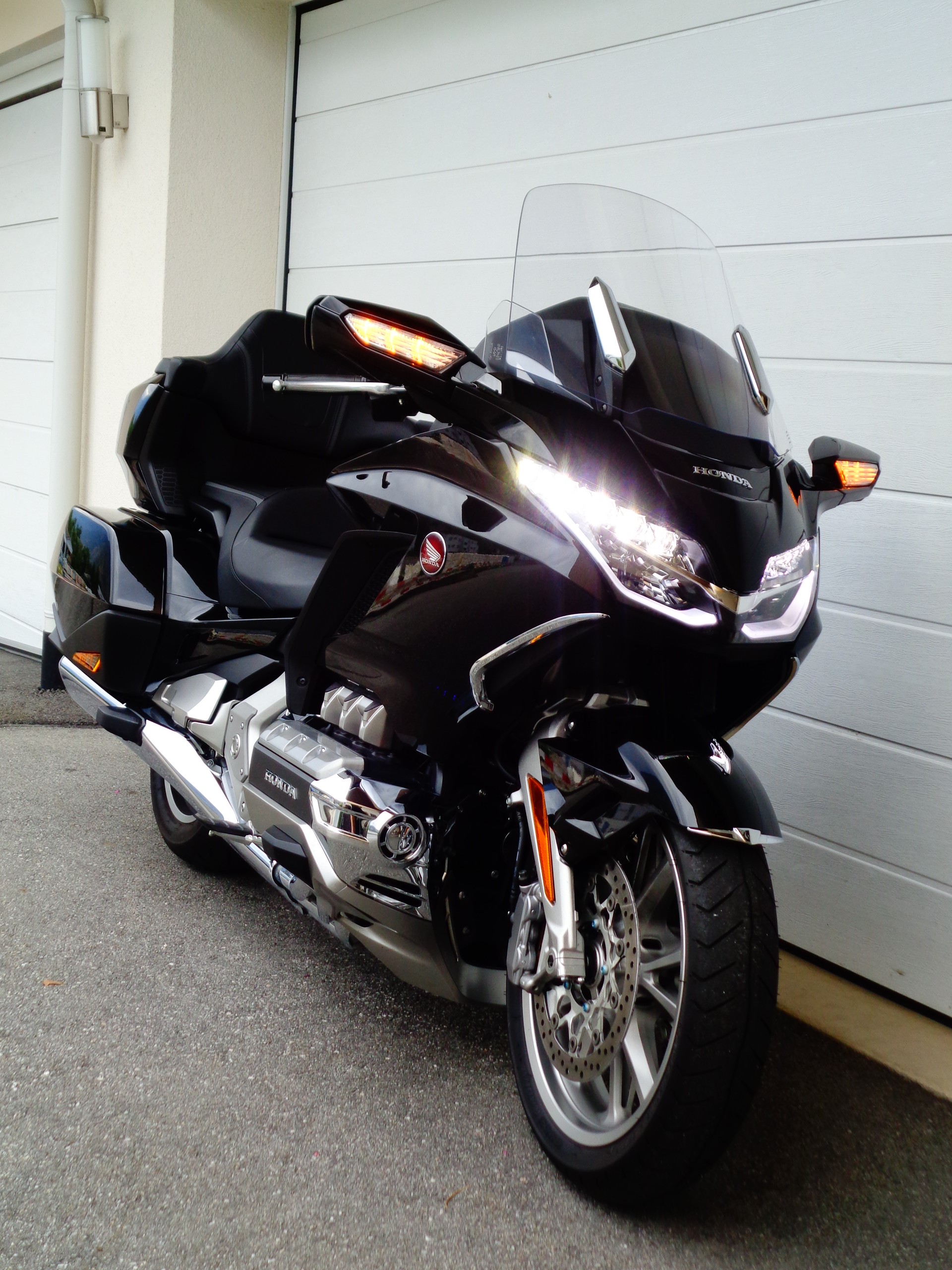 HONDA GL 1800 DA DCT Goldwing Tour-image-2