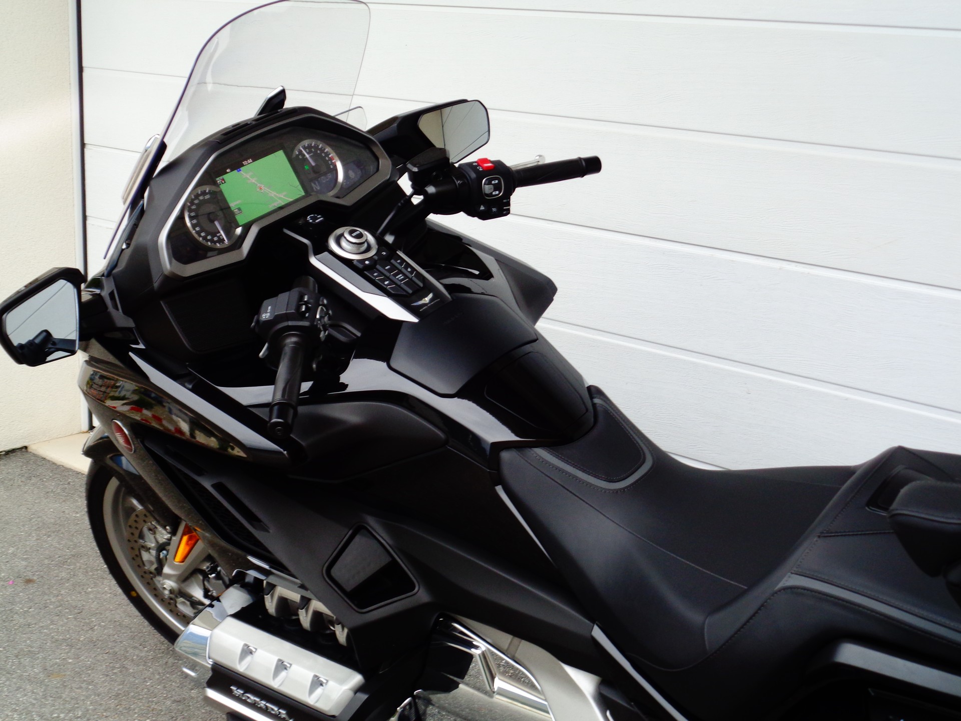 HONDA GL 1800 DA DCT Goldwing Tour-image-10