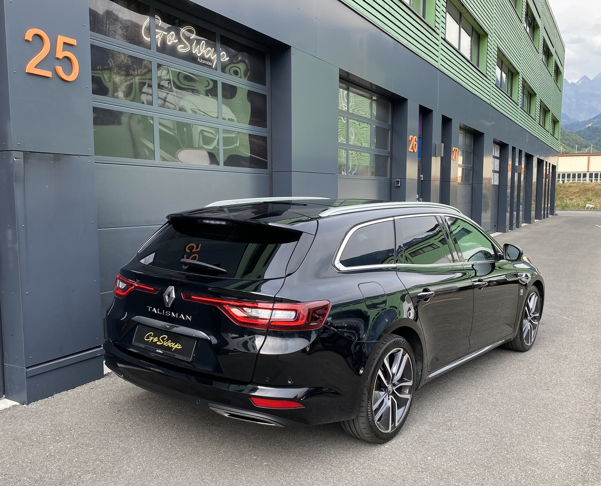 RENAULT Talisman Grandtour 1.6 TCe 90th Anniversary EDC-showroom-element-3