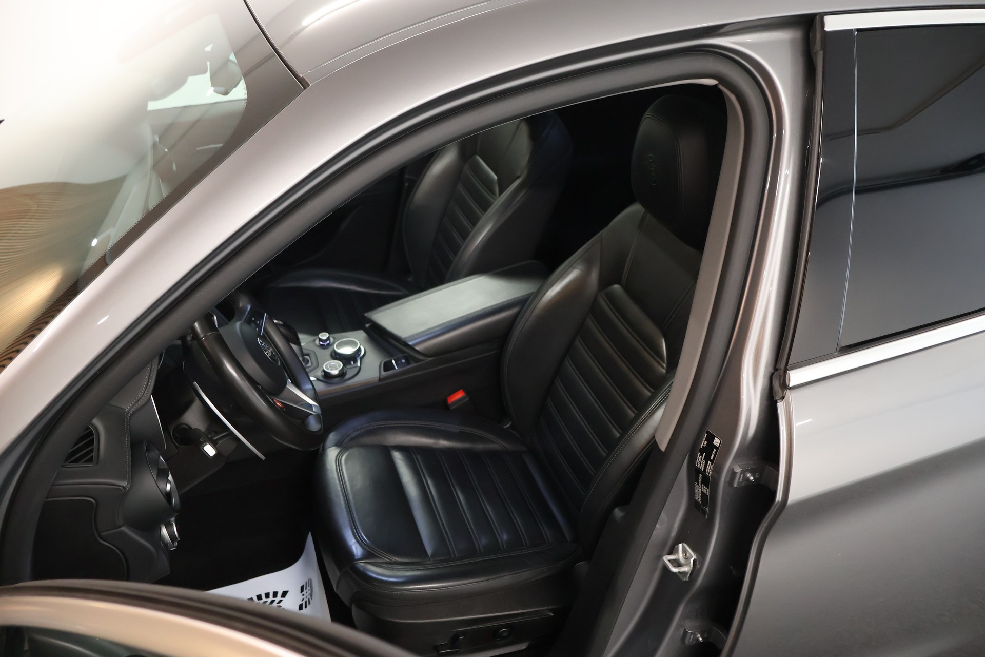 ALFA ROMEO Stelvio 2.0 Super Q4 Automatic-image-10