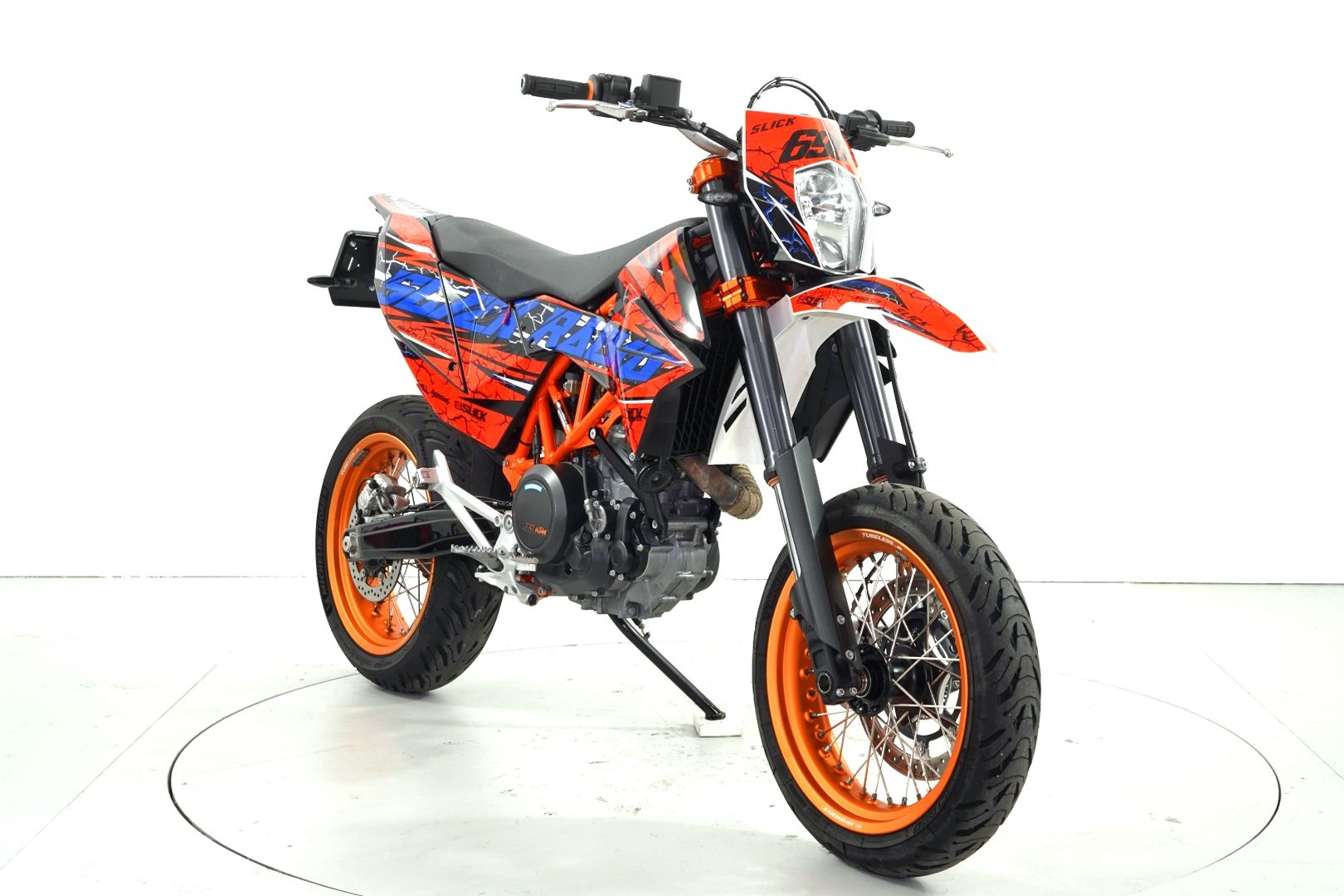KTM 690 SMC R ABS-image-1