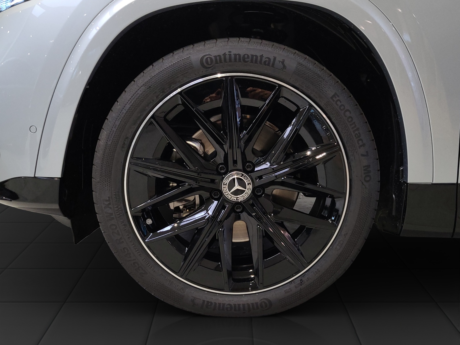 MERCEDES-BENZ GLB 220 4Matic 8G-Tronic-image-9