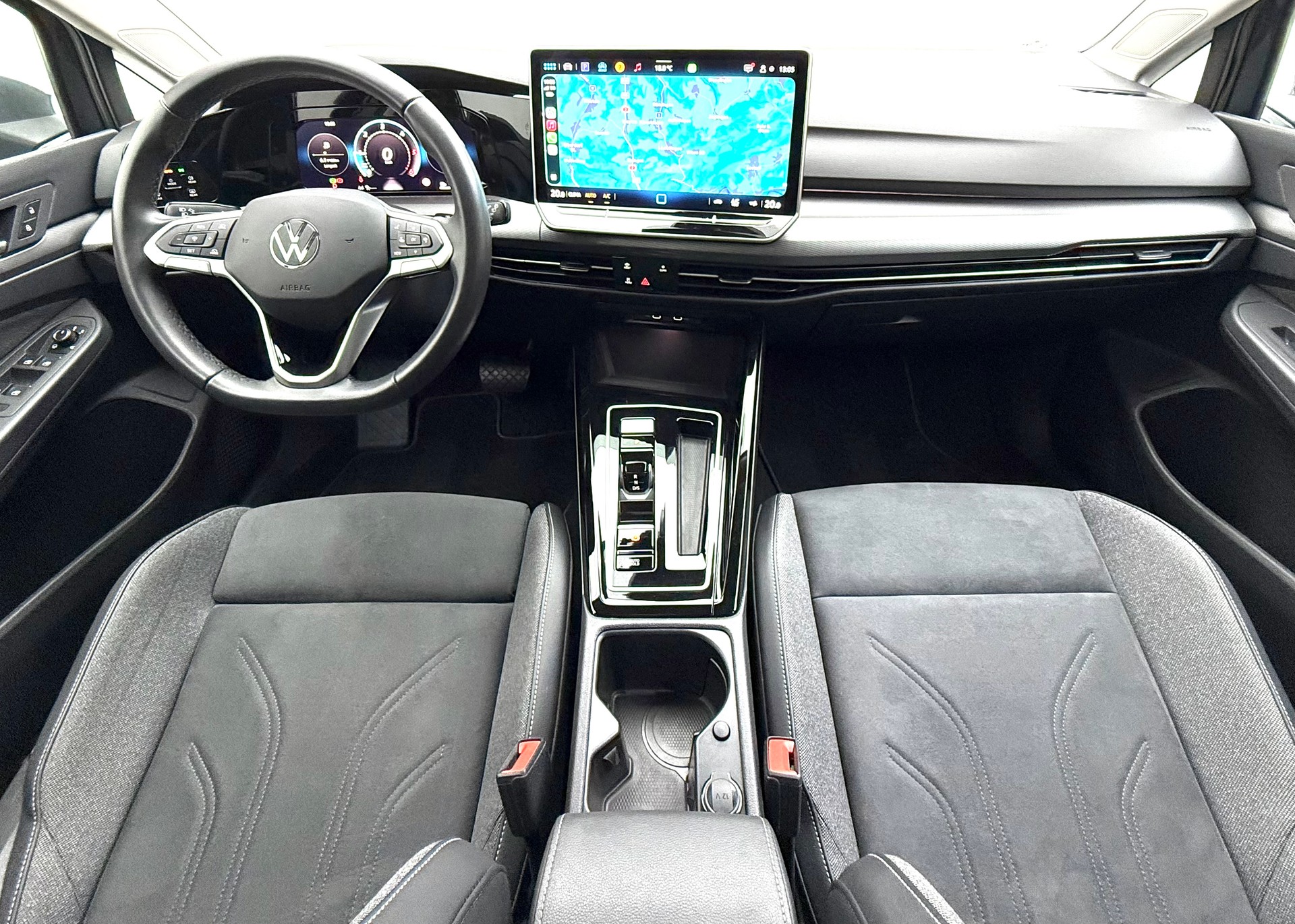 VW Golf 2.0 TDI Style DSG RÜCKFAHRKAMERA-image-7