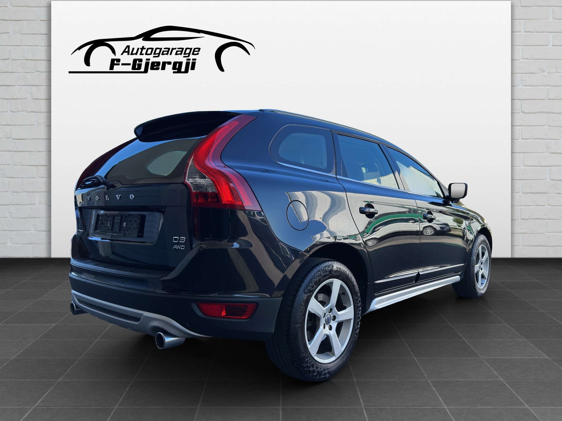 VOLVO XC60 D3 AWD R-Design Geartronic-image-5