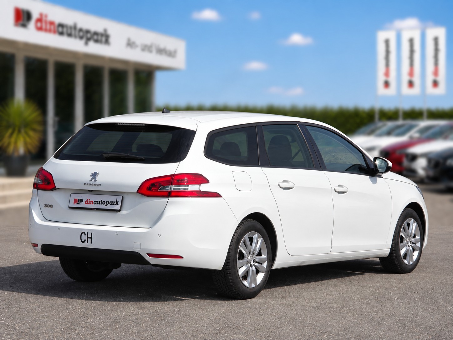 PEUGEOT 308 SW 1.5 BlueHDI Business Line EAT8 * Ab MFK 2026 * Frisch ab Service inkl. ZR + WP *-showroom-element-2