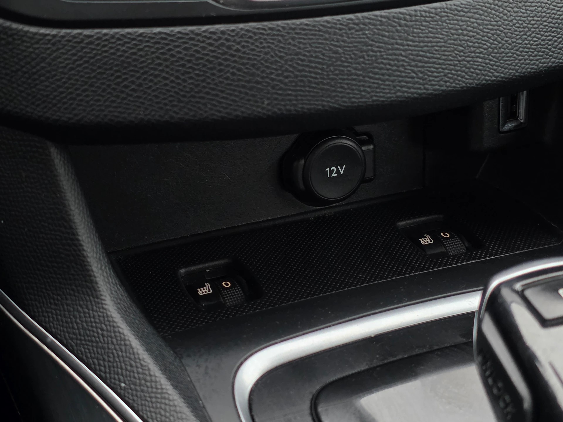 PEUGEOT 308 SW 1.5 BlueHDI Business Line EAT8 * Ab MFK 2026 * Frisch ab Service inkl. ZR + WP *-image-10