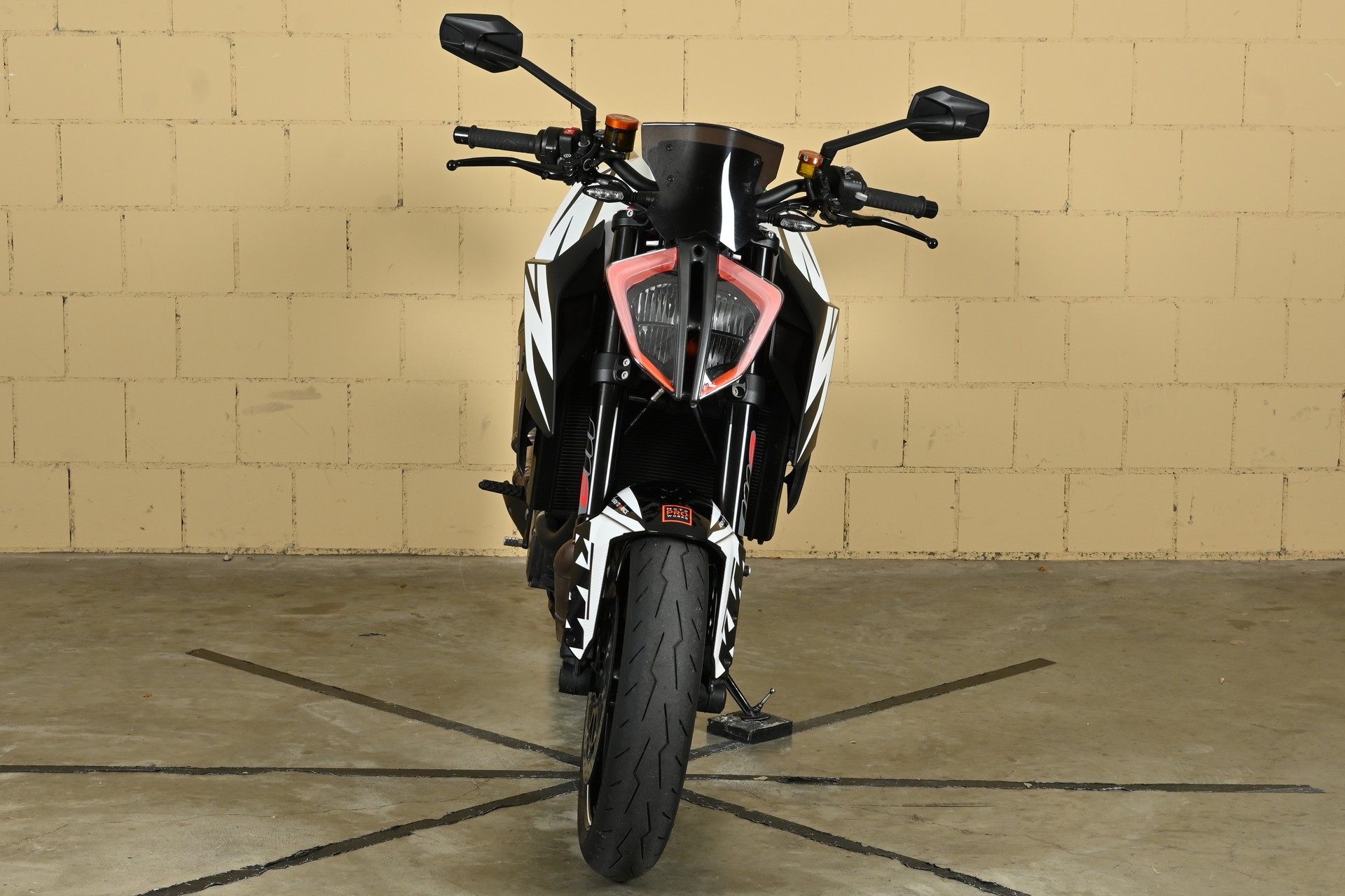 KTM 1290 Super Duke R-image-9