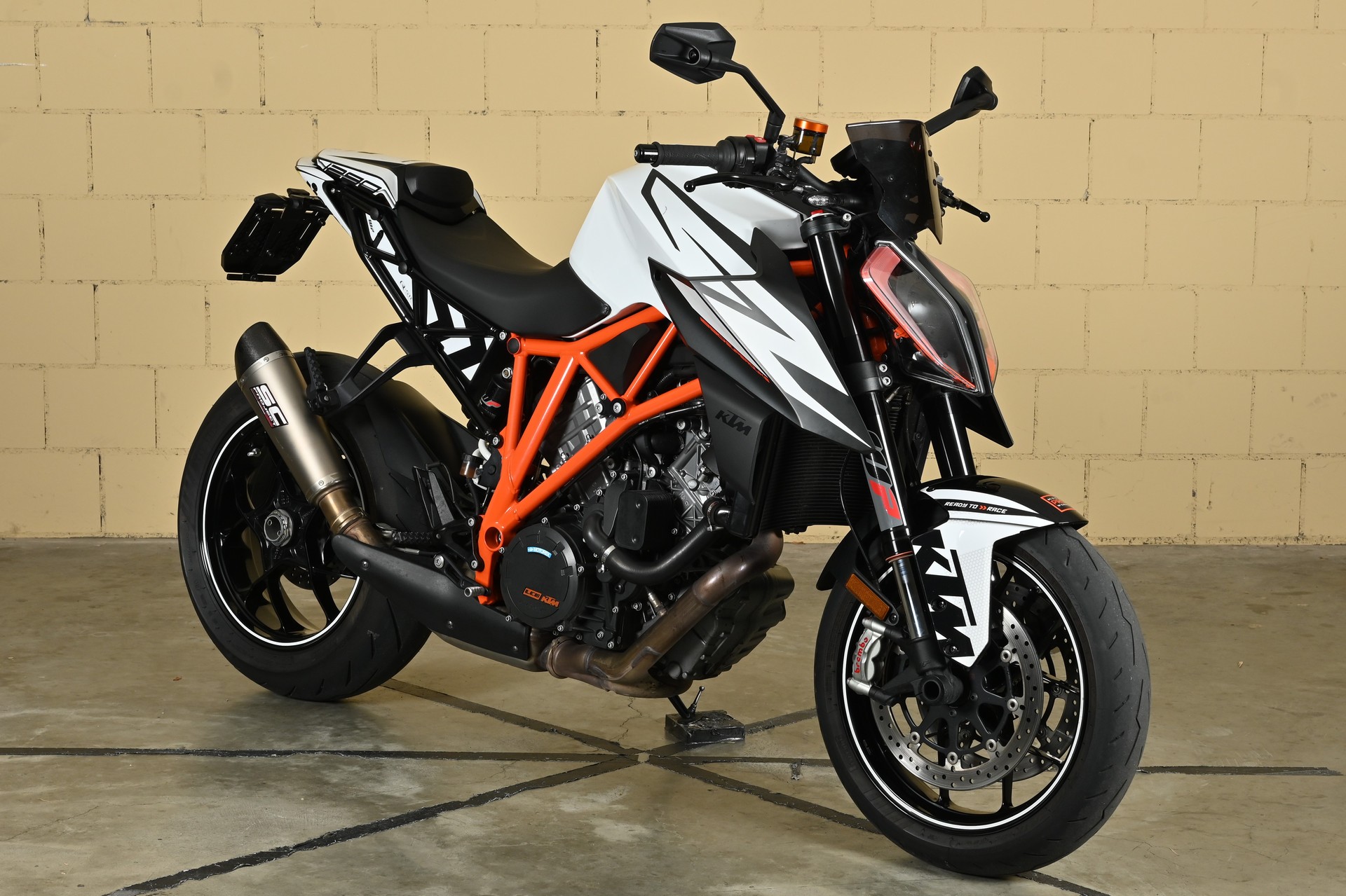KTM 1290 Super Duke R-image-8