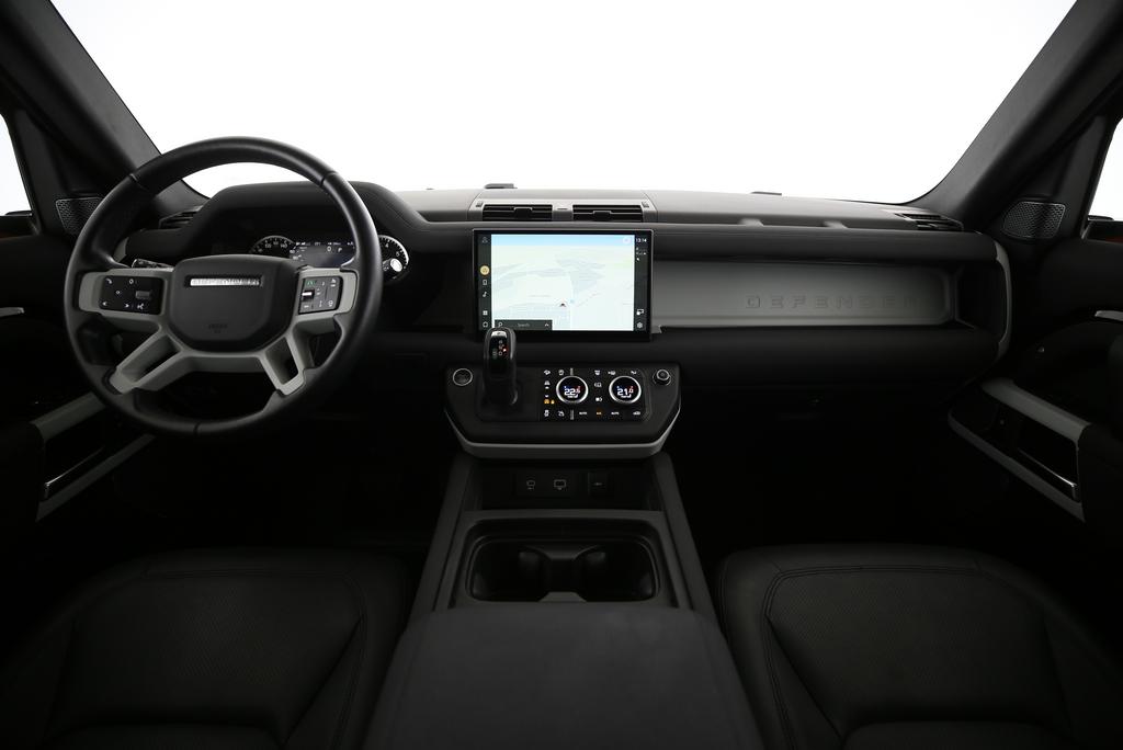 LAND ROVER Defender 90 2.0 Si4 SE-image-6
