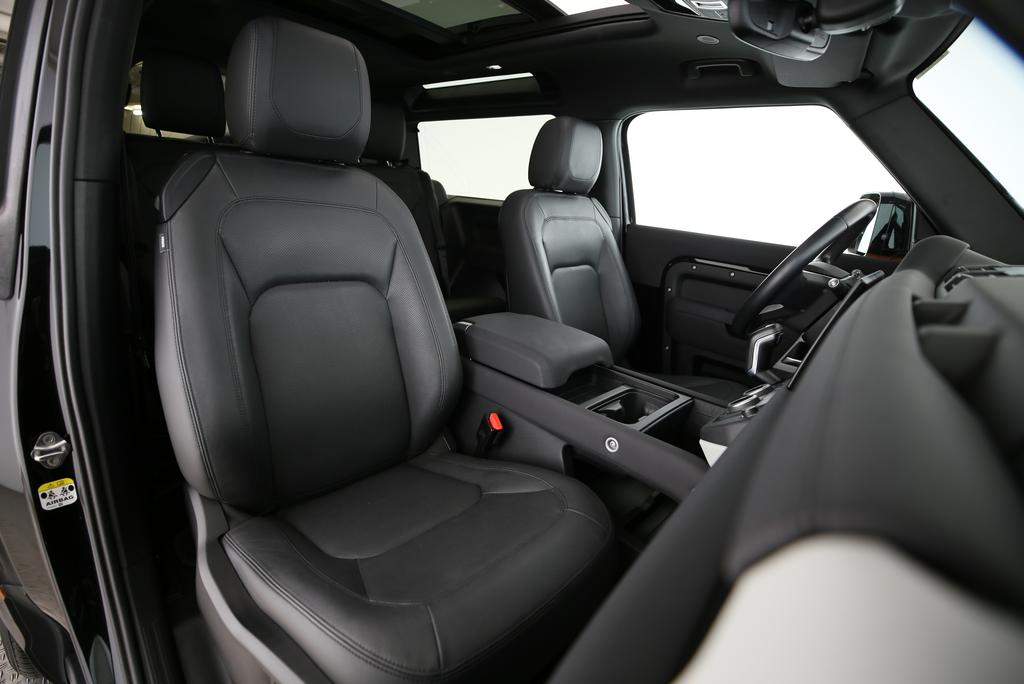 LAND ROVER Defender 90 2.0 Si4 SE-image-13