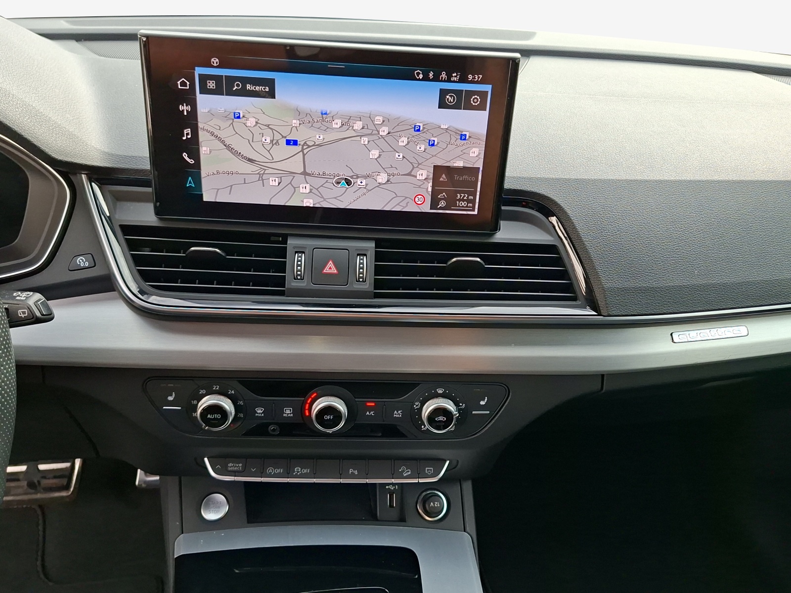 AUDI Q5 Sportback 40 TDI Blackedition quattro S-tronic-image-10
