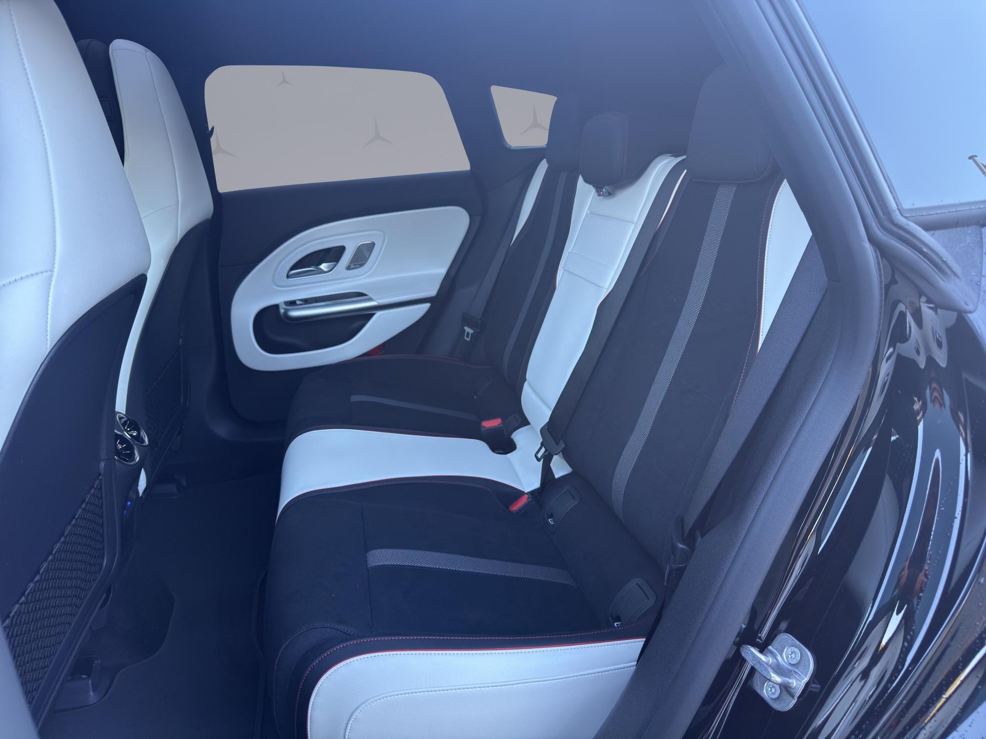 MERCEDES-BENZ CLA-Klasse X174 Shooting Brake CLA 350 4matic-image-11