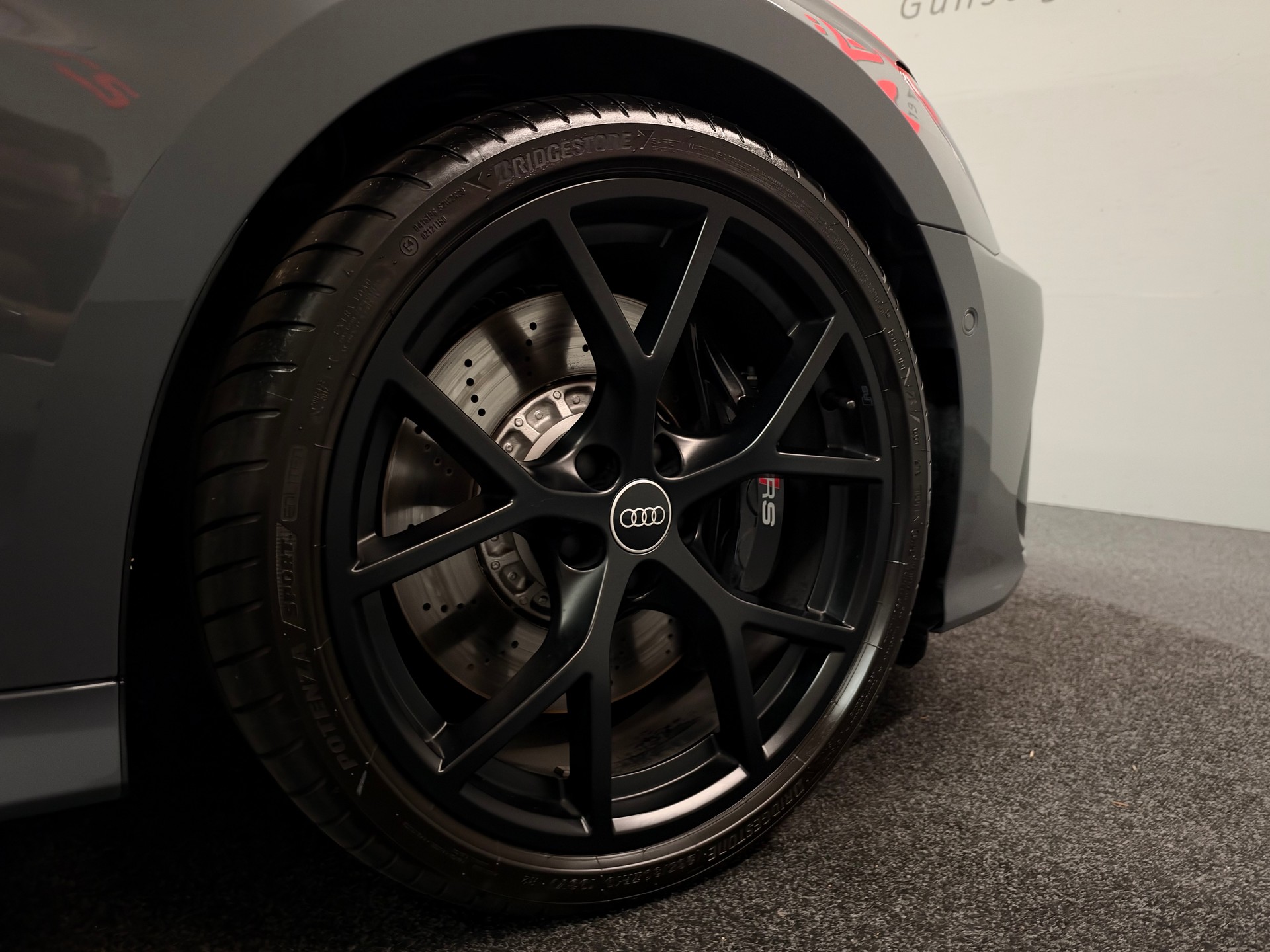 AUDI RS3 Sportback 2.5 TSI quattro S-tronic Nanograu-image-12
