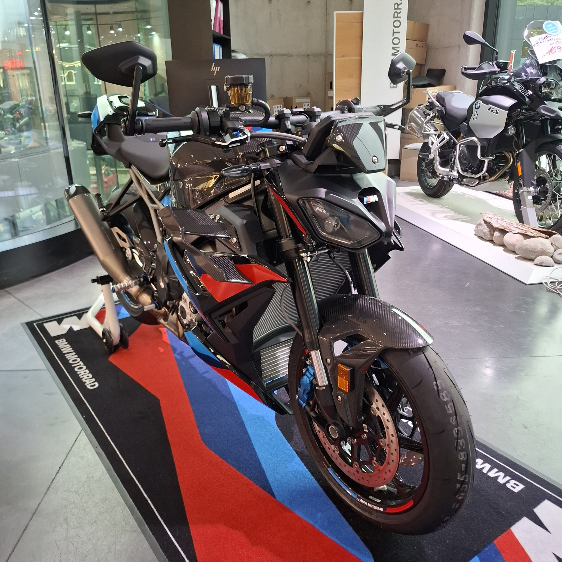 BMW M 1000 R Competition-image-0