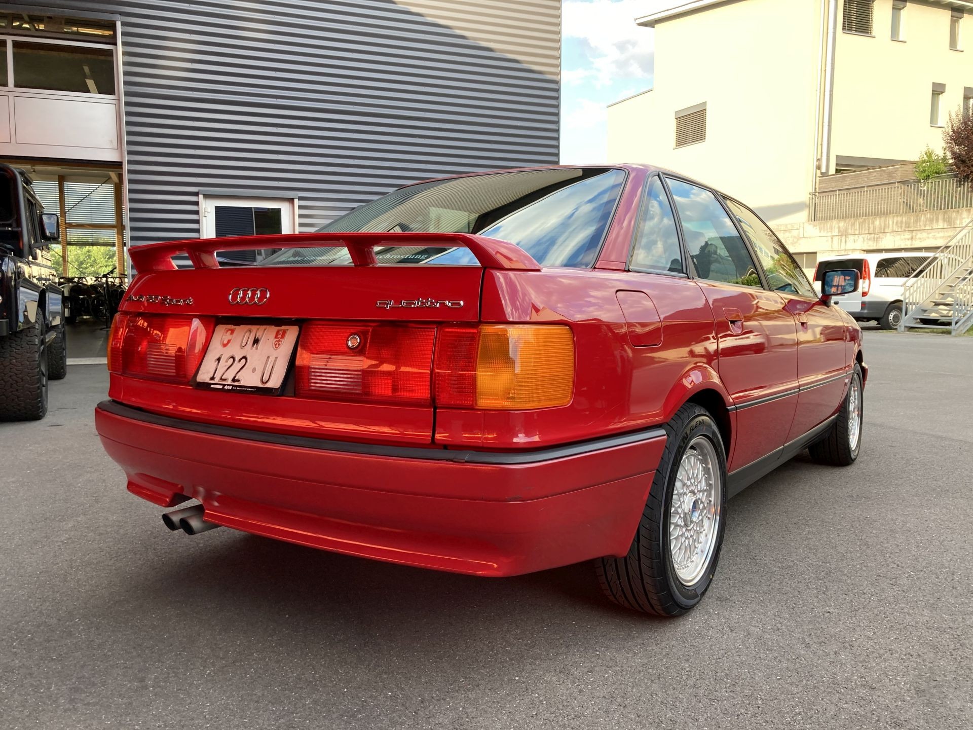 AUDI 90 2.3 E quattro Sport Avus Performance-image-12
