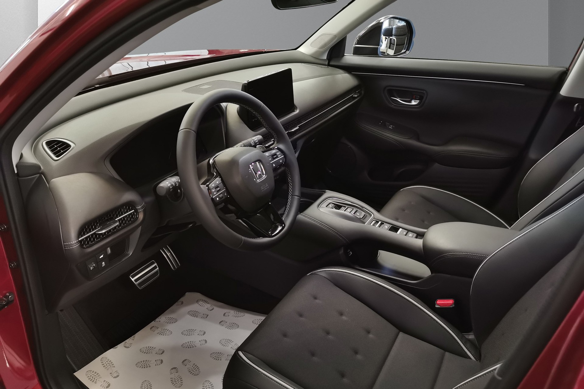 HONDA ZR-V 2.0i MMD Hybrid Sport Automatic-image-8