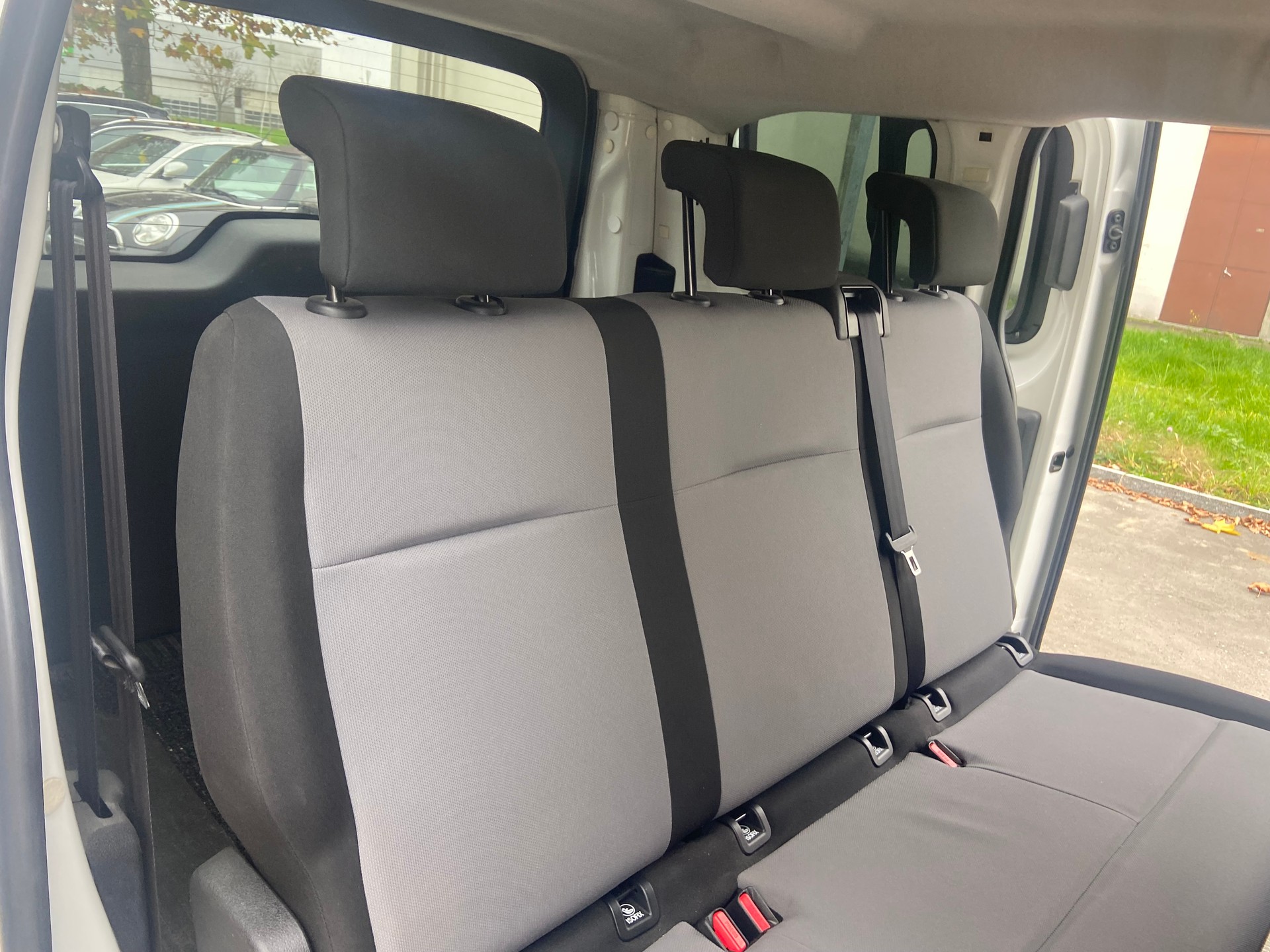 TOYOTA Proace 1.6D Combi L0-image-8