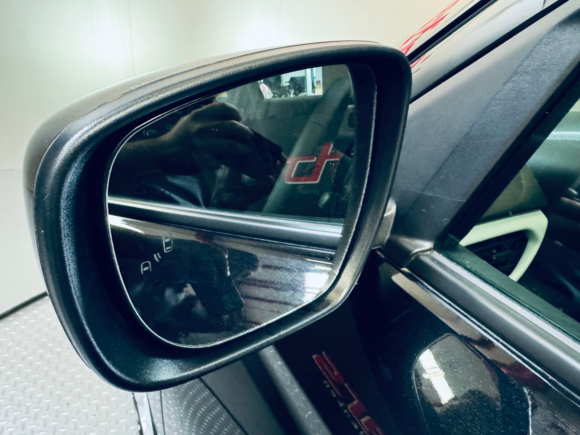 SUZUKI Swift 1.2 Compact+ Hybrid 4x4-image-14