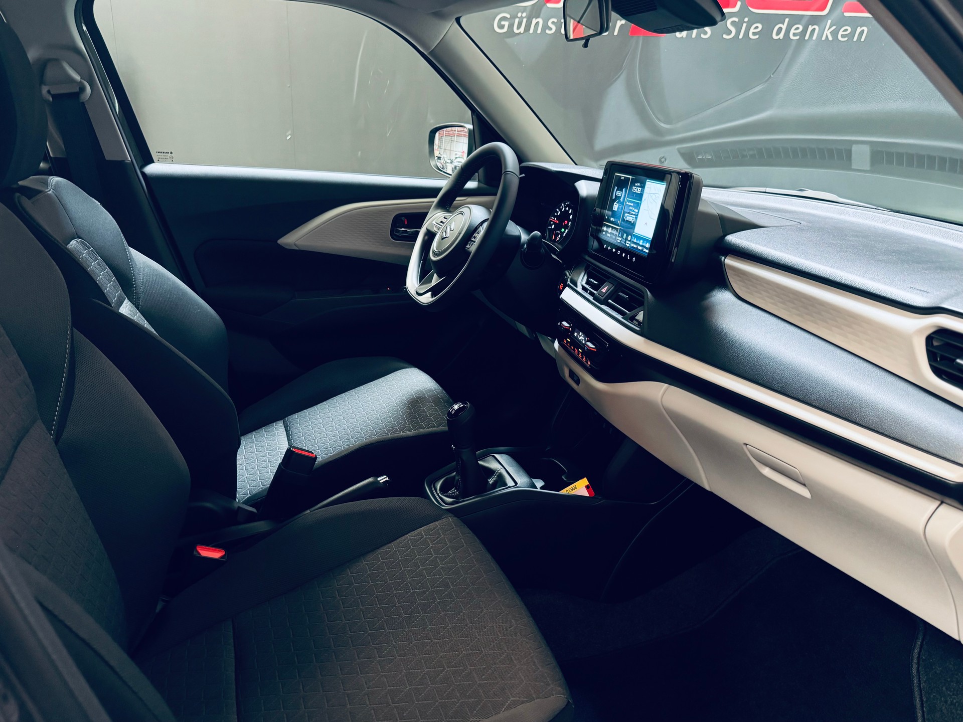 SUZUKI Swift 1.2 Compact+ Hybrid 4x4-image-18