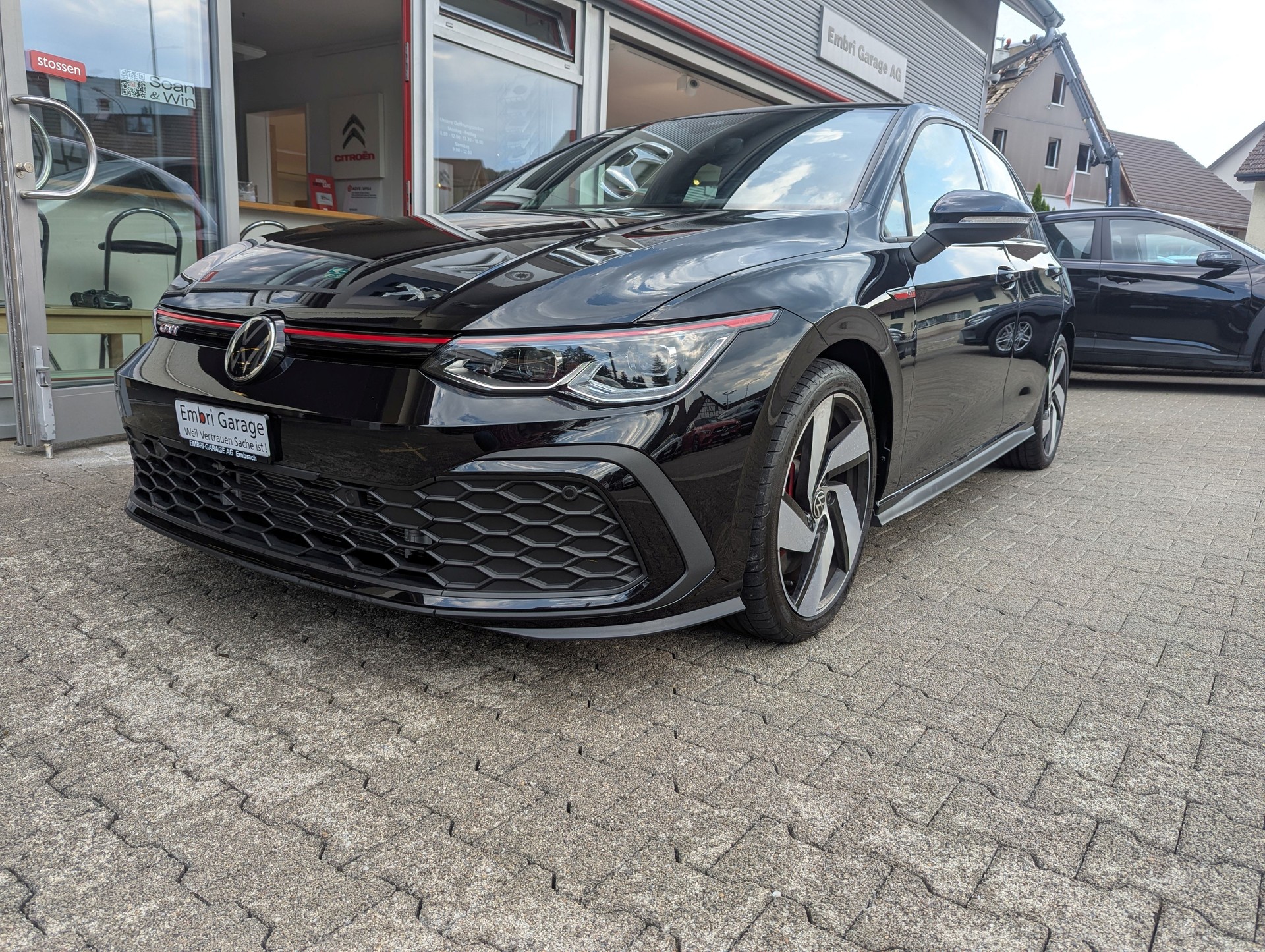 VW Golf 2.0 TSI GTI DSG-image-2