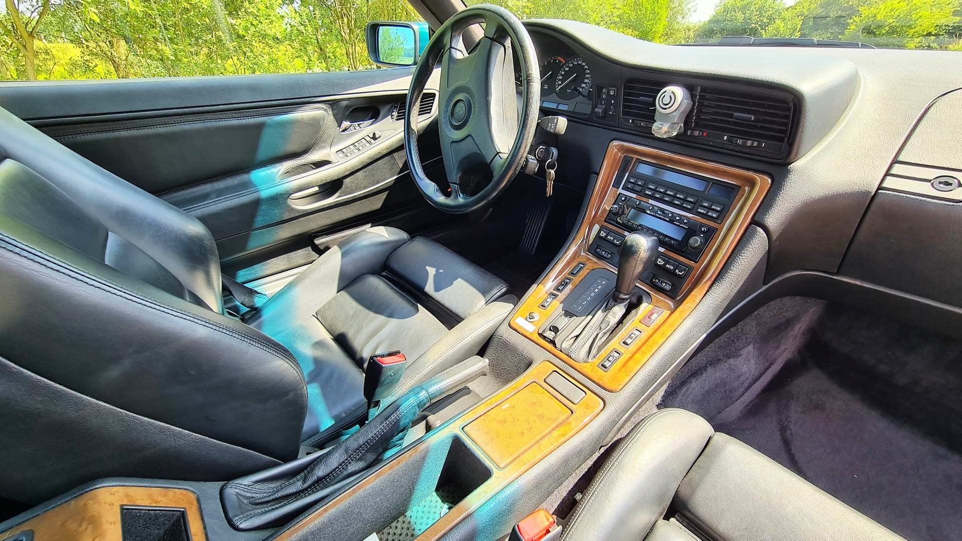 BMW 850Ci A-image-4