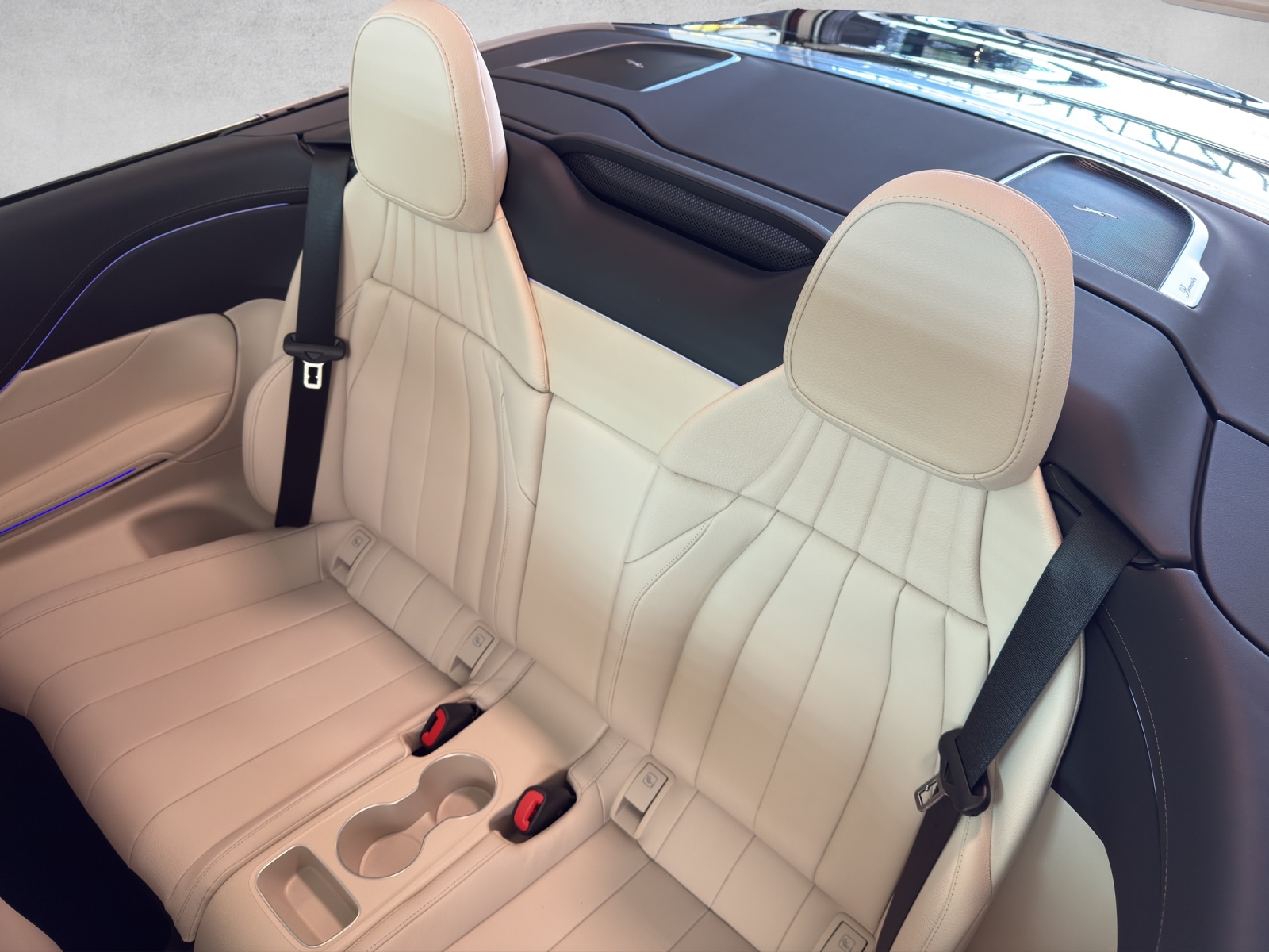 MERCEDES-BENZ CLE 200 Cabrio 4Matic 9G-Tronic-image-10