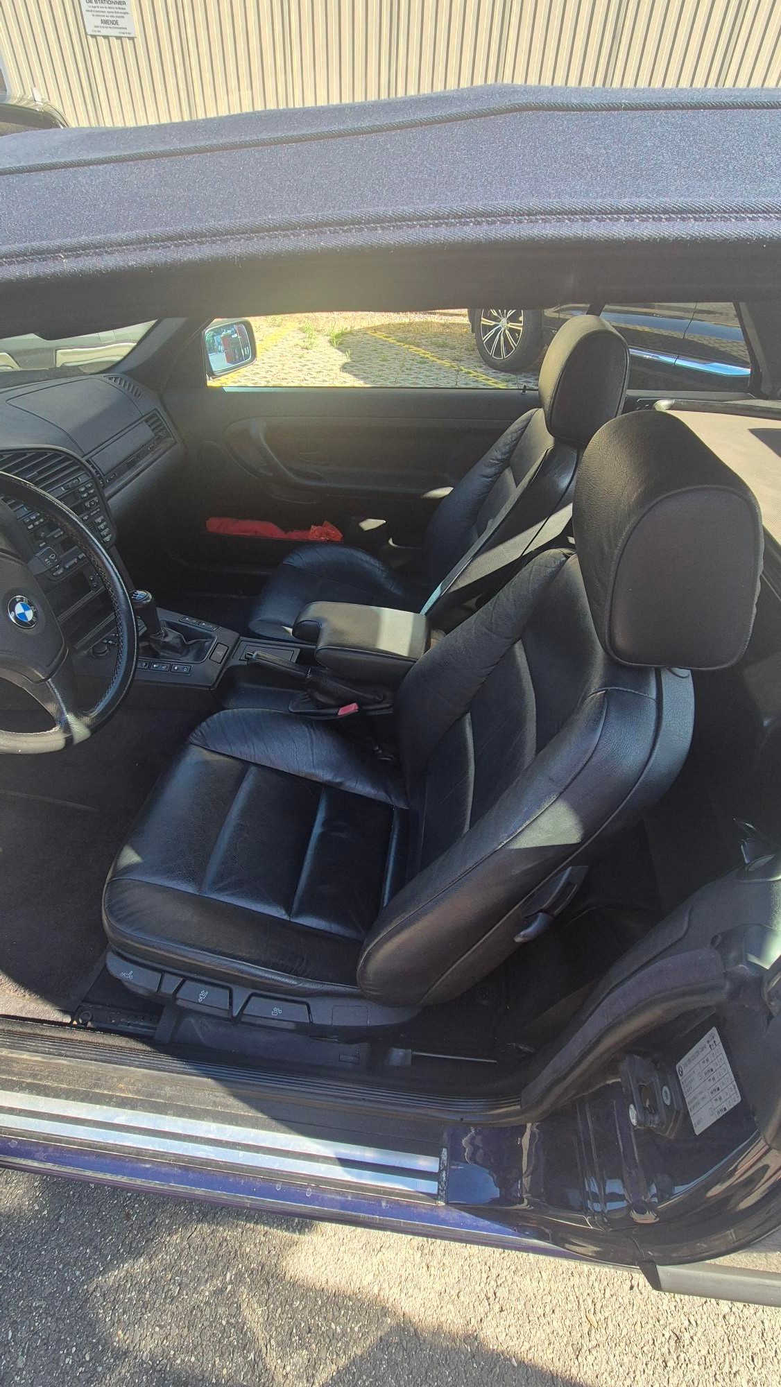 BMW 320-image-5