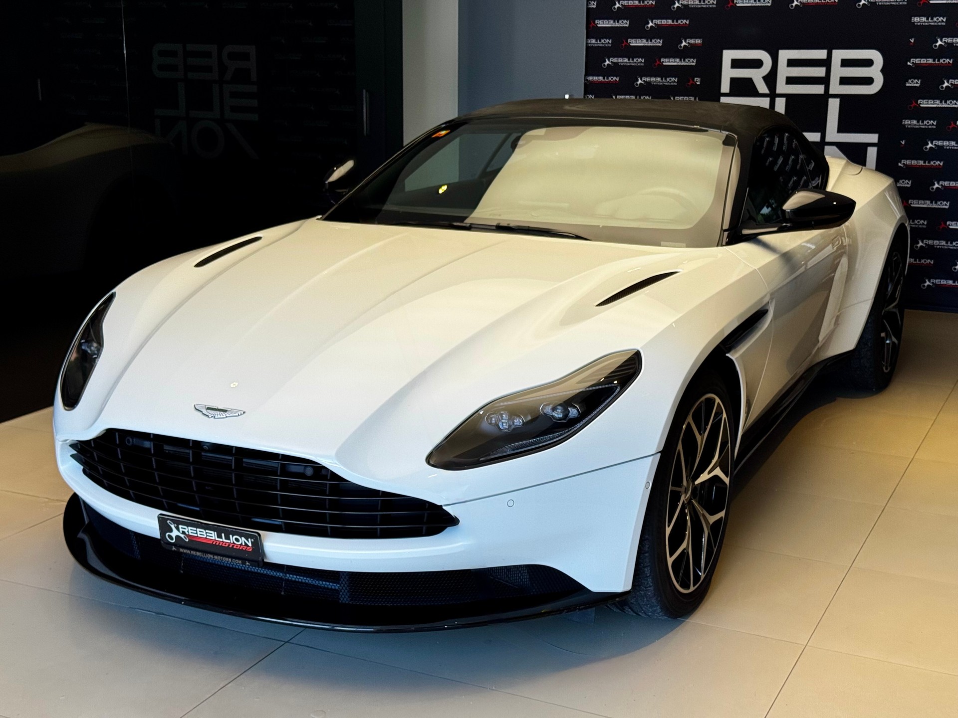ASTON MARTIN DB11 V8 Volante Touchtronic 3
