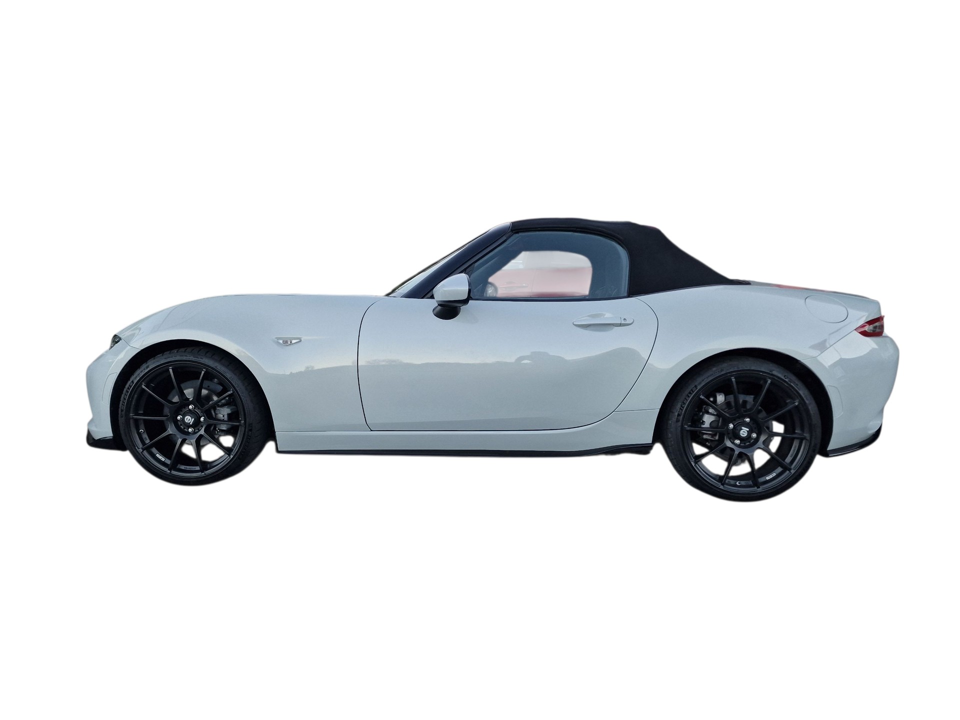 MAZDA MX-5 SKYACTIV-G 132 Challenge hellsilber met. 24Mt Gara