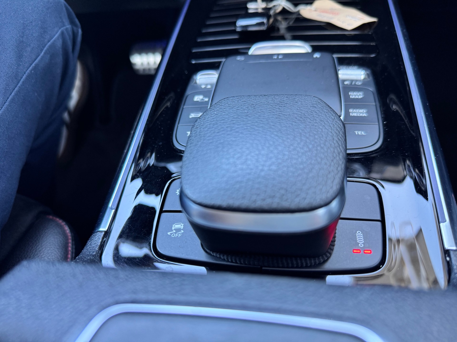 MERCEDES-BENZ GLB 35 AMG 4Matic 8G-Tronic-image-23