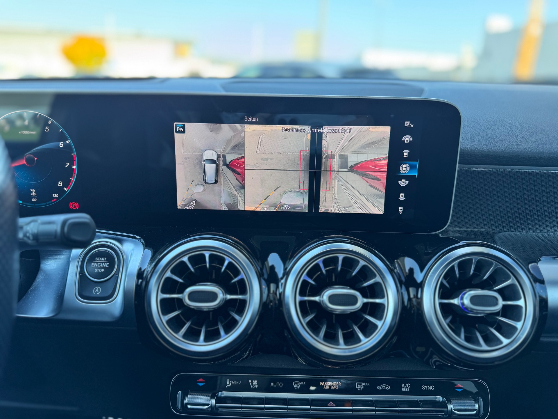 MERCEDES-BENZ GLB 35 AMG 4Matic 8G-Tronic-image-22