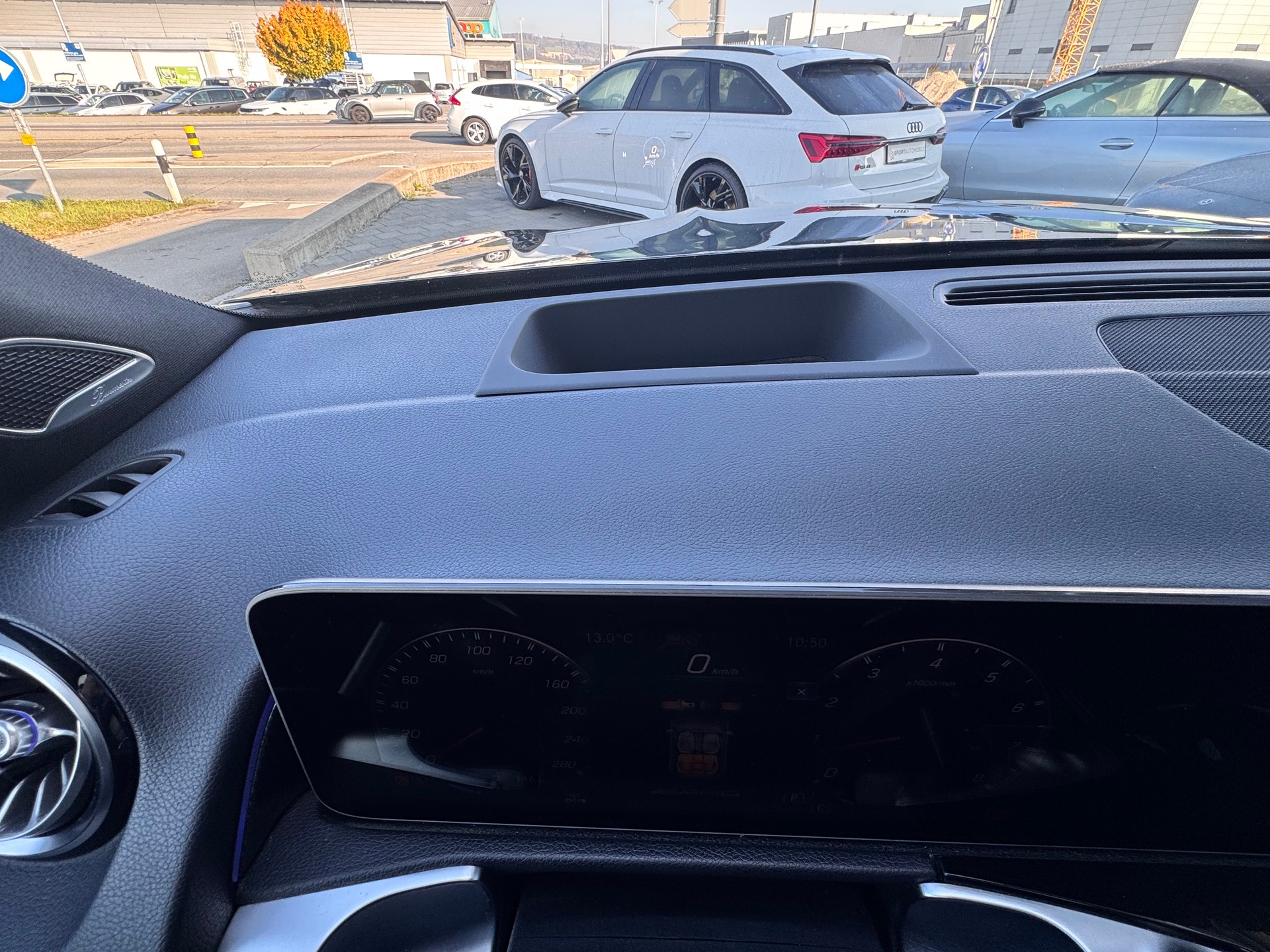 MERCEDES-BENZ GLB 35 AMG 4Matic 8G-Tronic-image-15