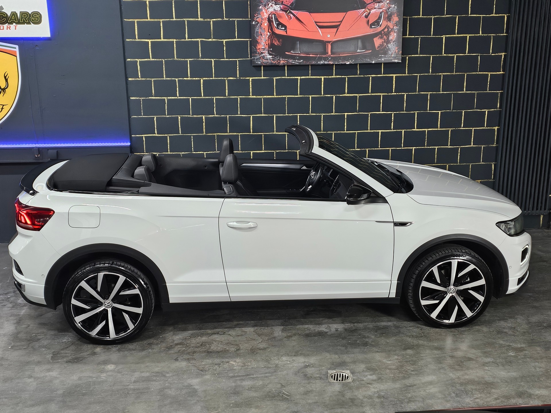 VW T-Roc Cabriolet 1.5 TSI EVO R-Line DSG-image-4