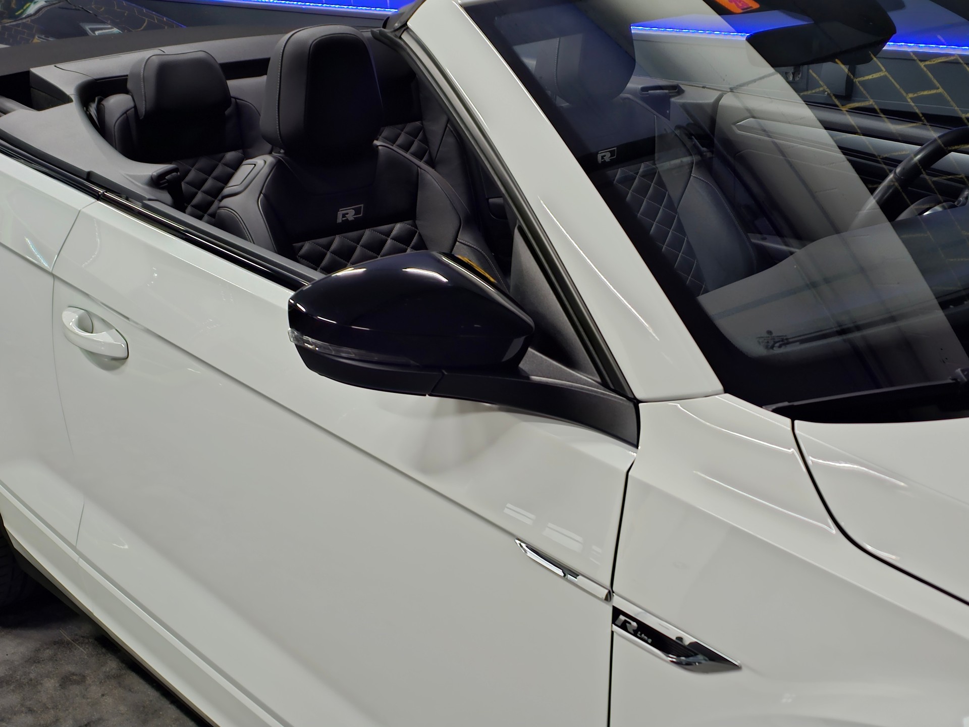 VW T-Roc Cabriolet 1.5 TSI EVO R-Line DSG-image-13