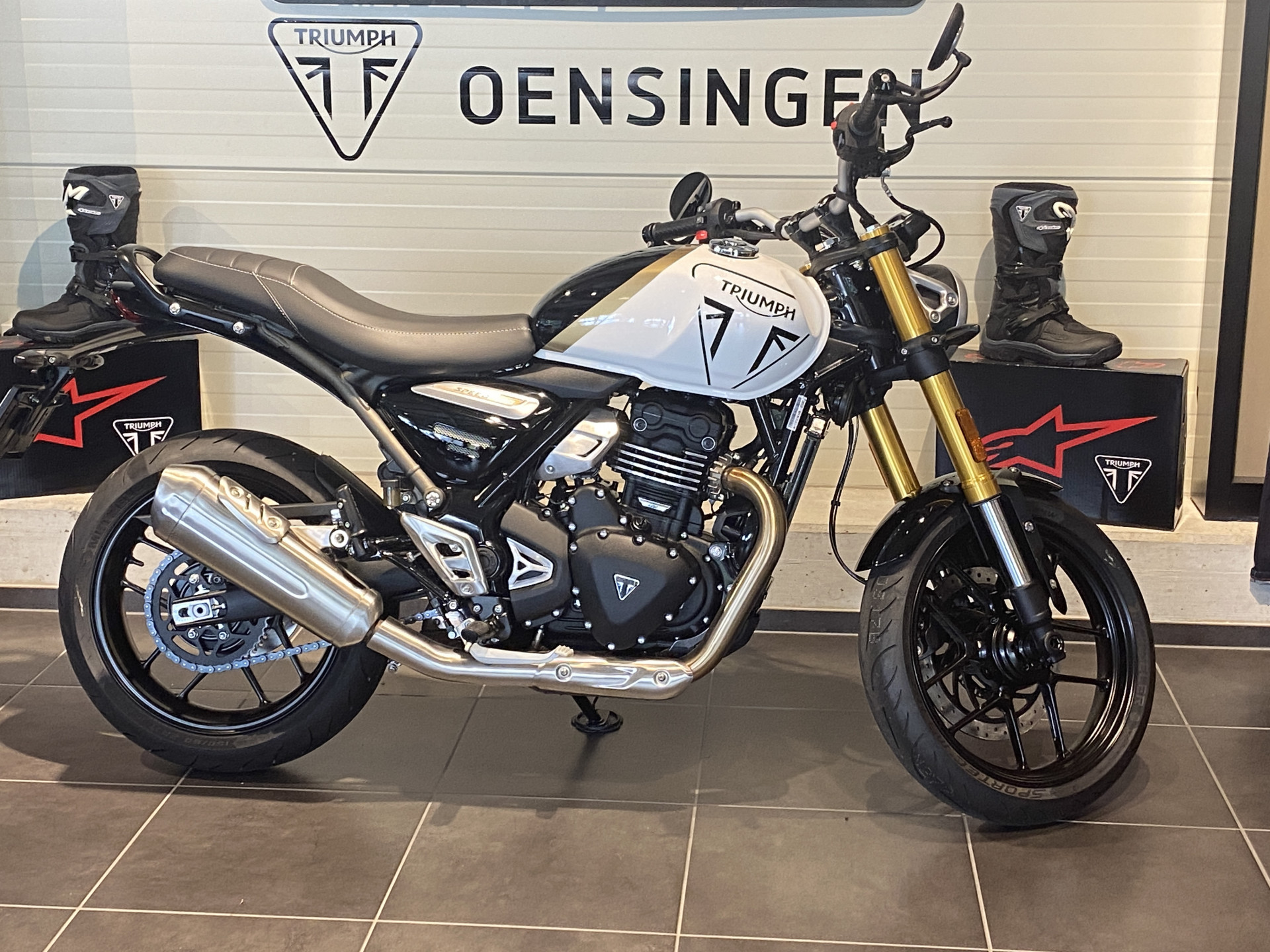 TRIUMPH Speed 400 (1.9 % Power Leasing - Gültig bis 31.06.2026)-image-3