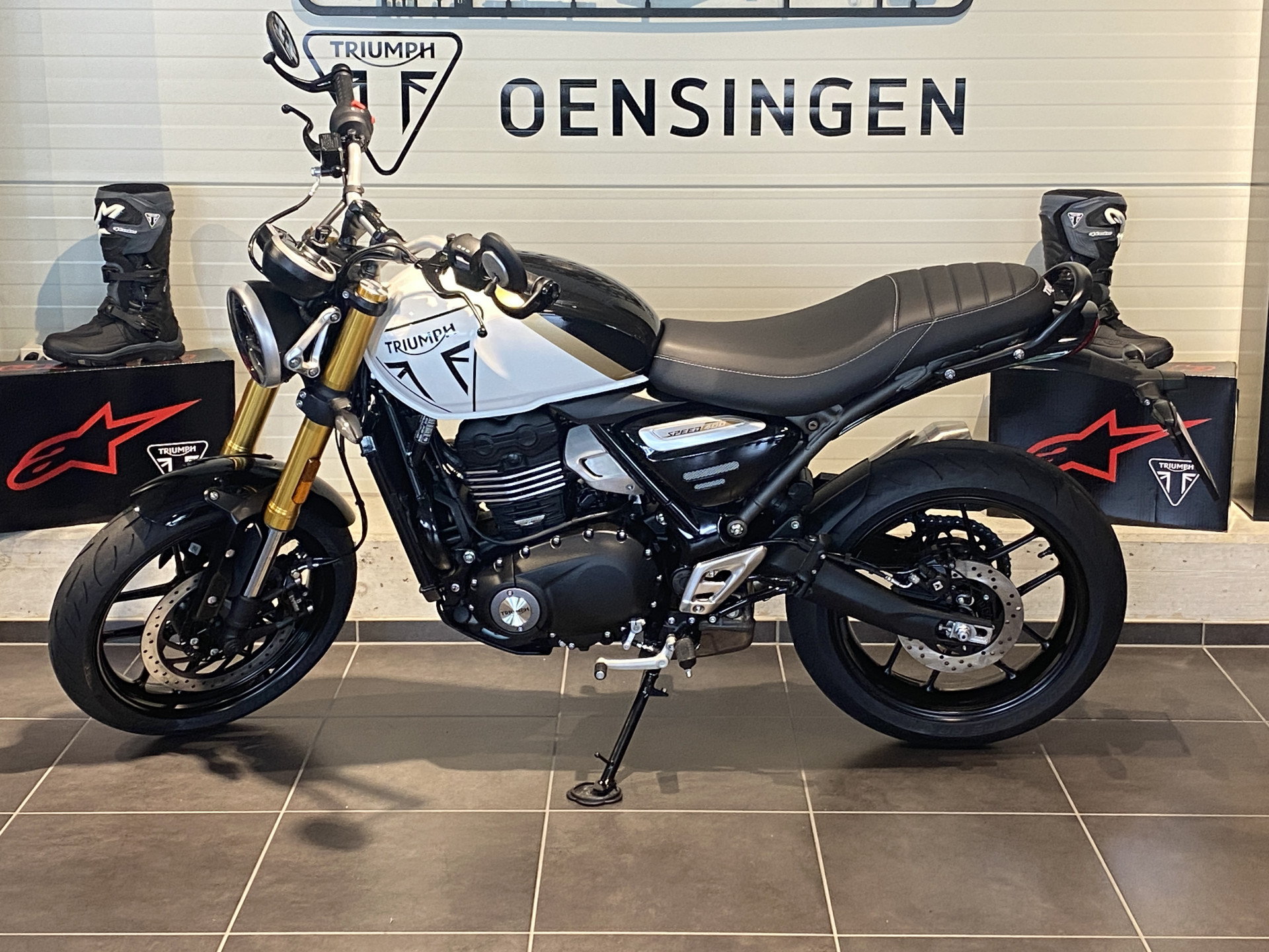 TRIUMPH Speed 400 (1.9 % Power Leasing - Gültig bis 31.06.2026)