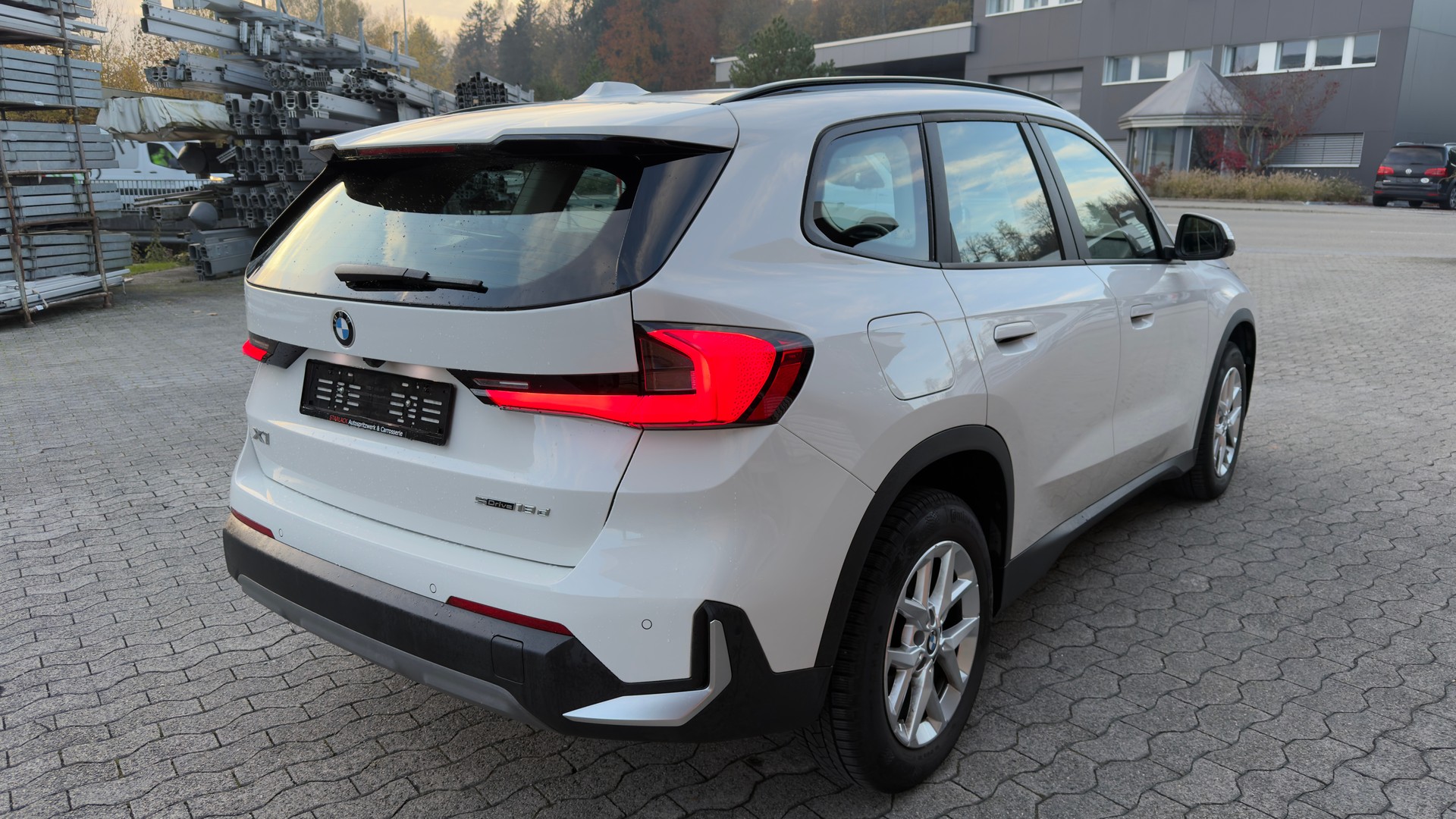 BMW X1 sDrive 18d-image-4