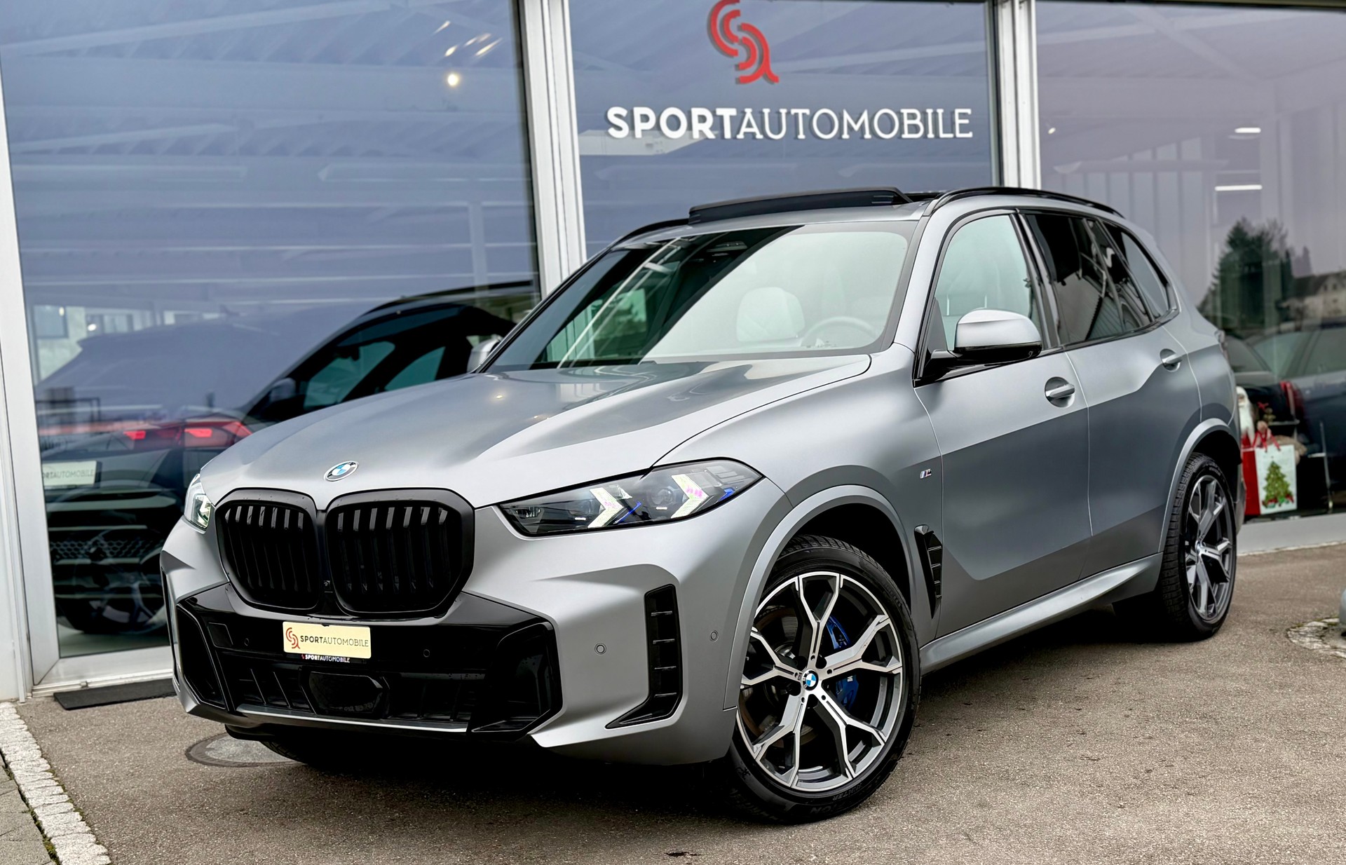 BMW X5 xDrive 48V 30d M Sport Pro Steptronic-showroom-element-1