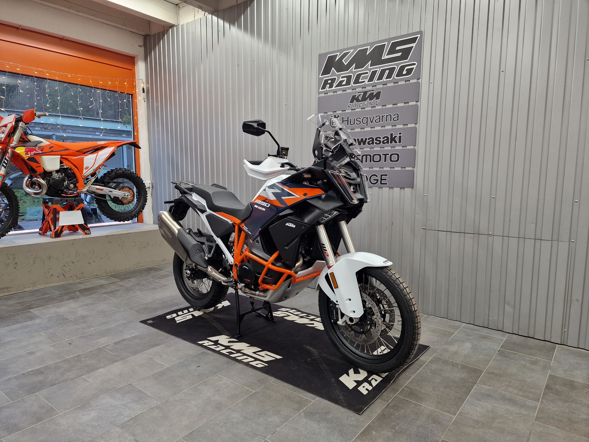 KTM 1390 Super Adventure R-image-4