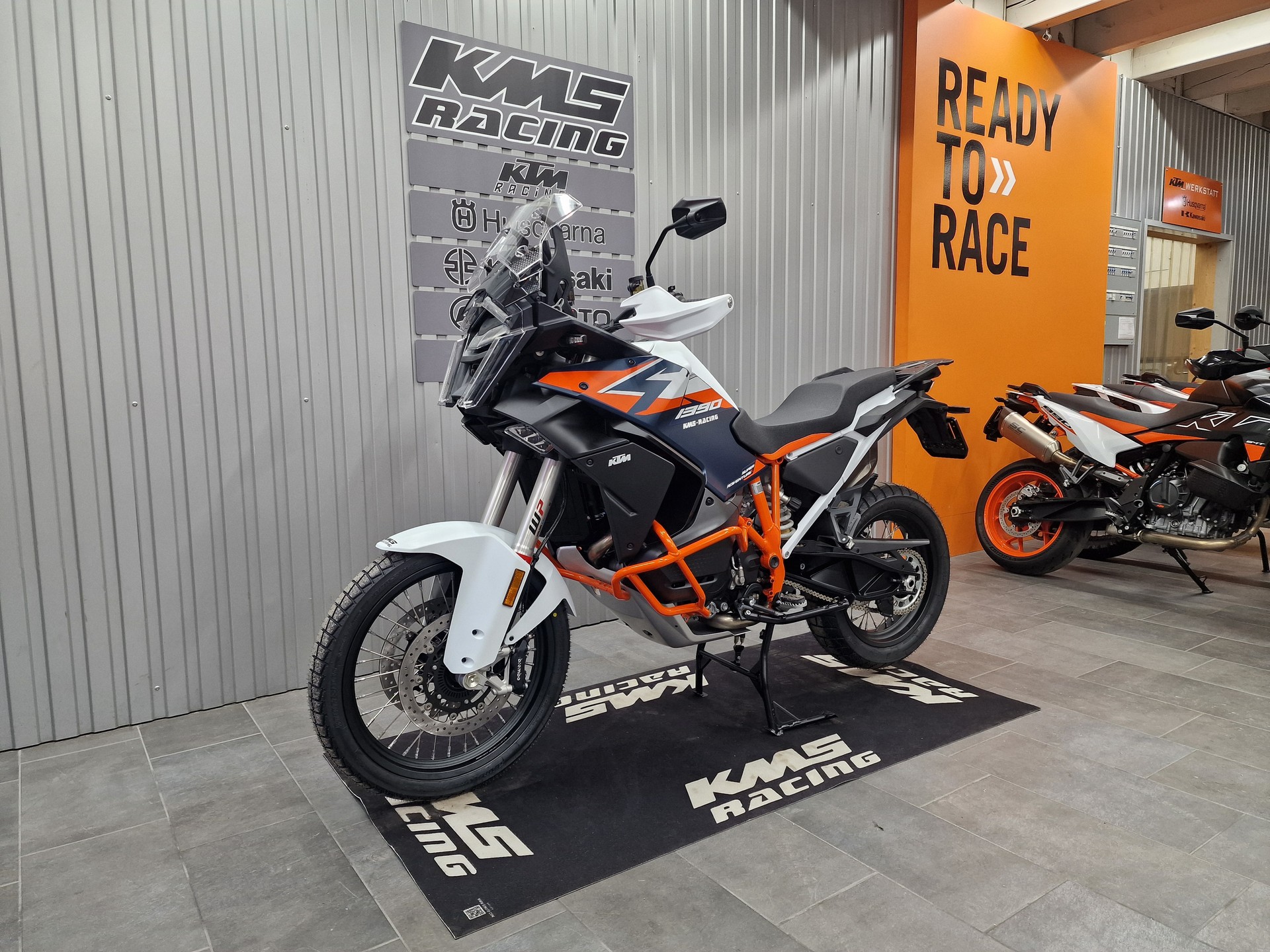 KTM 1390 Super Adventure R-image-2